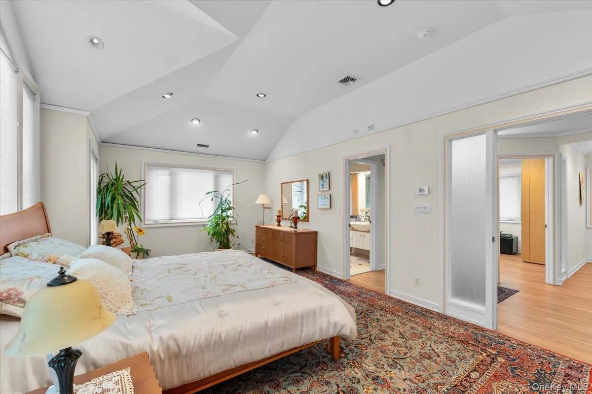 15 Hillcrest Drive, North Hempstead, NY, 5 Bedrooms Bedrooms, 10 Rooms Rooms,5 BathroomsBathrooms,Residential,For Rent,Hillcrest,0,1053978 15 Hillcrest Drive, North Hempstead, NY, 5 Bedrooms Bedrooms, 10 Rooms Rooms,5 BathroomsBathrooms,Residential,For Rent,Hillcrest,0,1053978