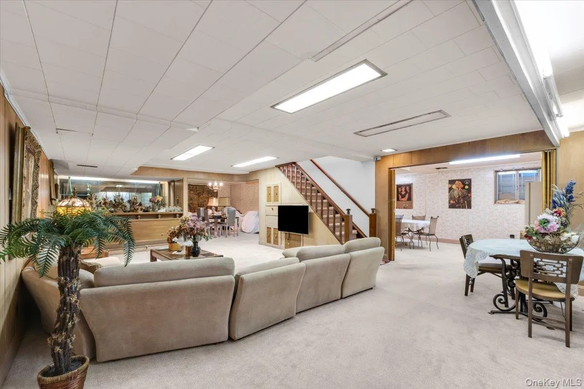 15 Hillcrest Drive, North Hempstead, NY, 5 Bedrooms Bedrooms, 10 Rooms Rooms,5 BathroomsBathrooms,Residential,For Rent,Hillcrest,0,1053978 15 Hillcrest Drive, North Hempstead, NY, 5 Bedrooms Bedrooms, 10 Rooms Rooms,5 BathroomsBathrooms,Residential,For Rent,Hillcrest,0,1053978