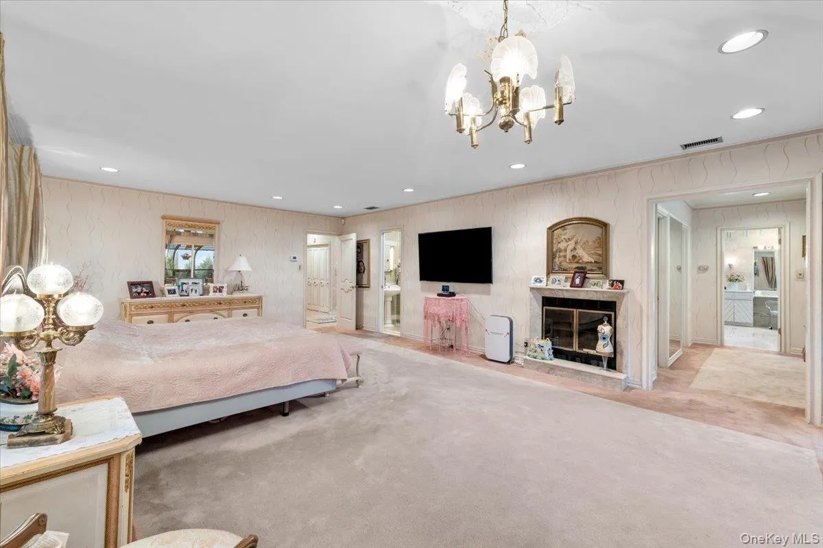 15 Hillcrest Drive, North Hempstead, NY, 5 Bedrooms Bedrooms, 10 Rooms Rooms,5 BathroomsBathrooms,Residential,For Rent,Hillcrest,0,1053978 15 Hillcrest Drive, North Hempstead, NY, 5 Bedrooms Bedrooms, 10 Rooms Rooms,5 BathroomsBathrooms,Residential,For Rent,Hillcrest,0,1053978