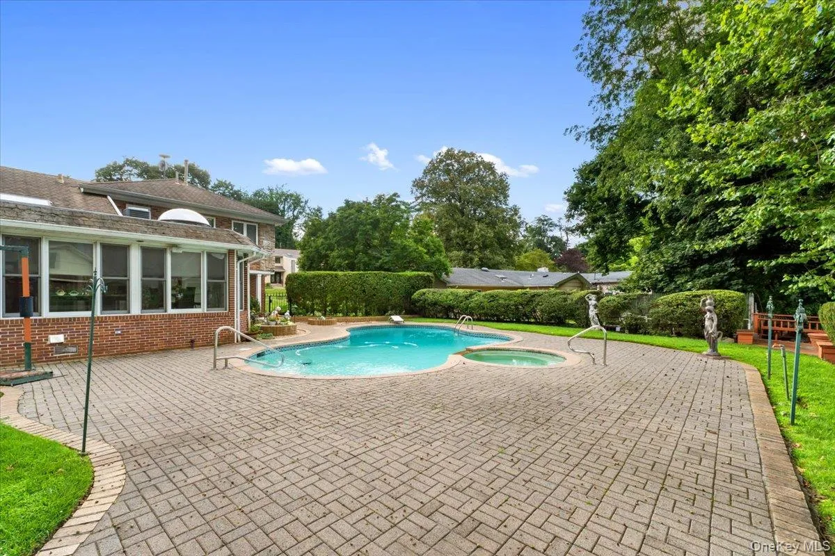 15 Hillcrest Drive, North Hempstead, NY, 5 Bedrooms Bedrooms, 10 Rooms Rooms,5 BathroomsBathrooms,Residential,For Rent,Hillcrest,0,1053978 15 Hillcrest Drive, North Hempstead, NY, 5 Bedrooms Bedrooms, 10 Rooms Rooms,5 BathroomsBathrooms,Residential,For Rent,Hillcrest,0,1053978