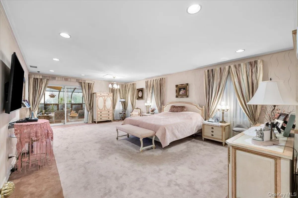 15 Hillcrest Drive, North Hempstead, NY, 5 Bedrooms Bedrooms, 10 Rooms Rooms,5 BathroomsBathrooms,Residential,For Rent,Hillcrest,0,1053978 15 Hillcrest Drive, North Hempstead, NY, 5 Bedrooms Bedrooms, 10 Rooms Rooms,5 BathroomsBathrooms,Residential,For Rent,Hillcrest,0,1053978