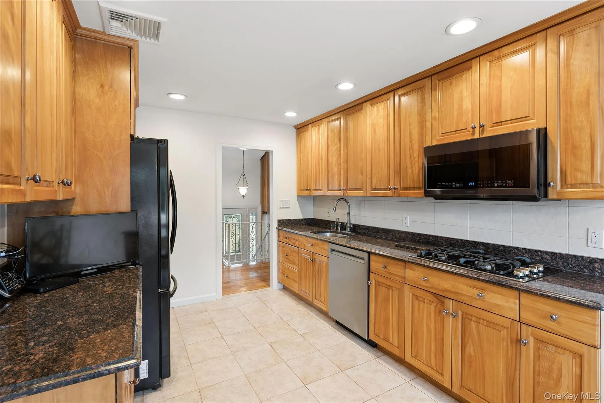 2919 Bond Drive, Hempstead, NY, 4 Bedrooms Bedrooms, 8 Rooms Rooms,2 BathroomsBathrooms,Residential,For Rent,Bond,0,1053980 2919 Bond Drive, Hempstead, NY, 4 Bedrooms Bedrooms, 8 Rooms Rooms,2 BathroomsBathrooms,Residential,For Rent,Bond,0,1053980