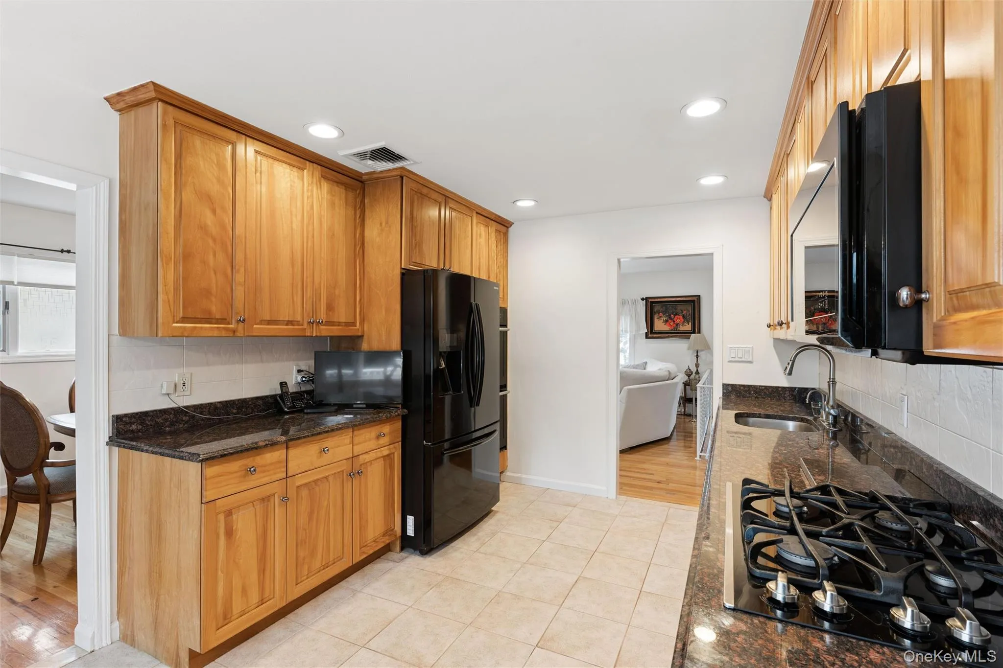 2919 Bond Drive, Hempstead, NY, 4 Bedrooms Bedrooms, 8 Rooms Rooms,2 BathroomsBathrooms,Residential,For Rent,Bond,0,1053980 2919 Bond Drive, Hempstead, NY, 4 Bedrooms Bedrooms, 8 Rooms Rooms,2 BathroomsBathrooms,Residential,For Rent,Bond,0,1053980