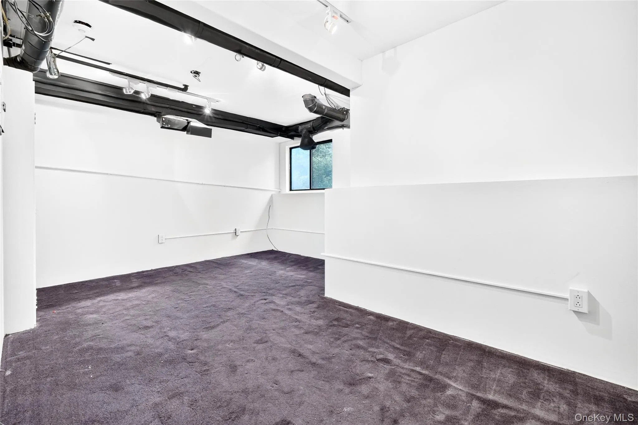 70 Chester Lane, Clarkstown, NY, 1 Bedroom Bedrooms, 4 Rooms Rooms,1 BathroomBathrooms,Residential,For Rent,Chester,0,1053981 70 Chester Lane, Clarkstown, NY, 1 Bedroom Bedrooms, 4 Rooms Rooms,1 BathroomBathrooms,Residential,For Rent,Chester,0,1053981