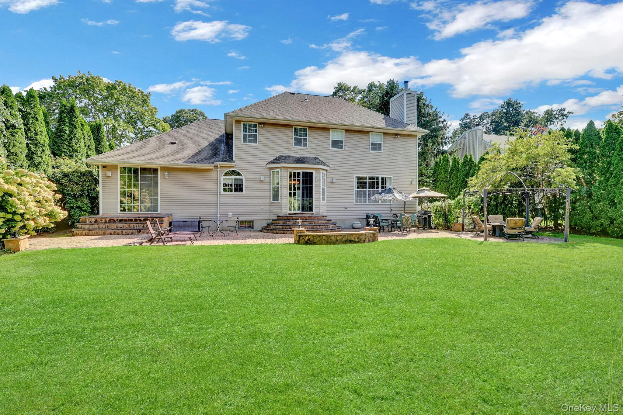 6 Patricks Way, Smithtown, NY, 5 Bedrooms Bedrooms, 11 Rooms Rooms,3 BathroomsBathrooms,Residential,For Rent,Patricks,0,1053983 6 Patricks Way, Smithtown, NY, 5 Bedrooms Bedrooms, 11 Rooms Rooms,3 BathroomsBathrooms,Residential,For Rent,Patricks,0,1053983