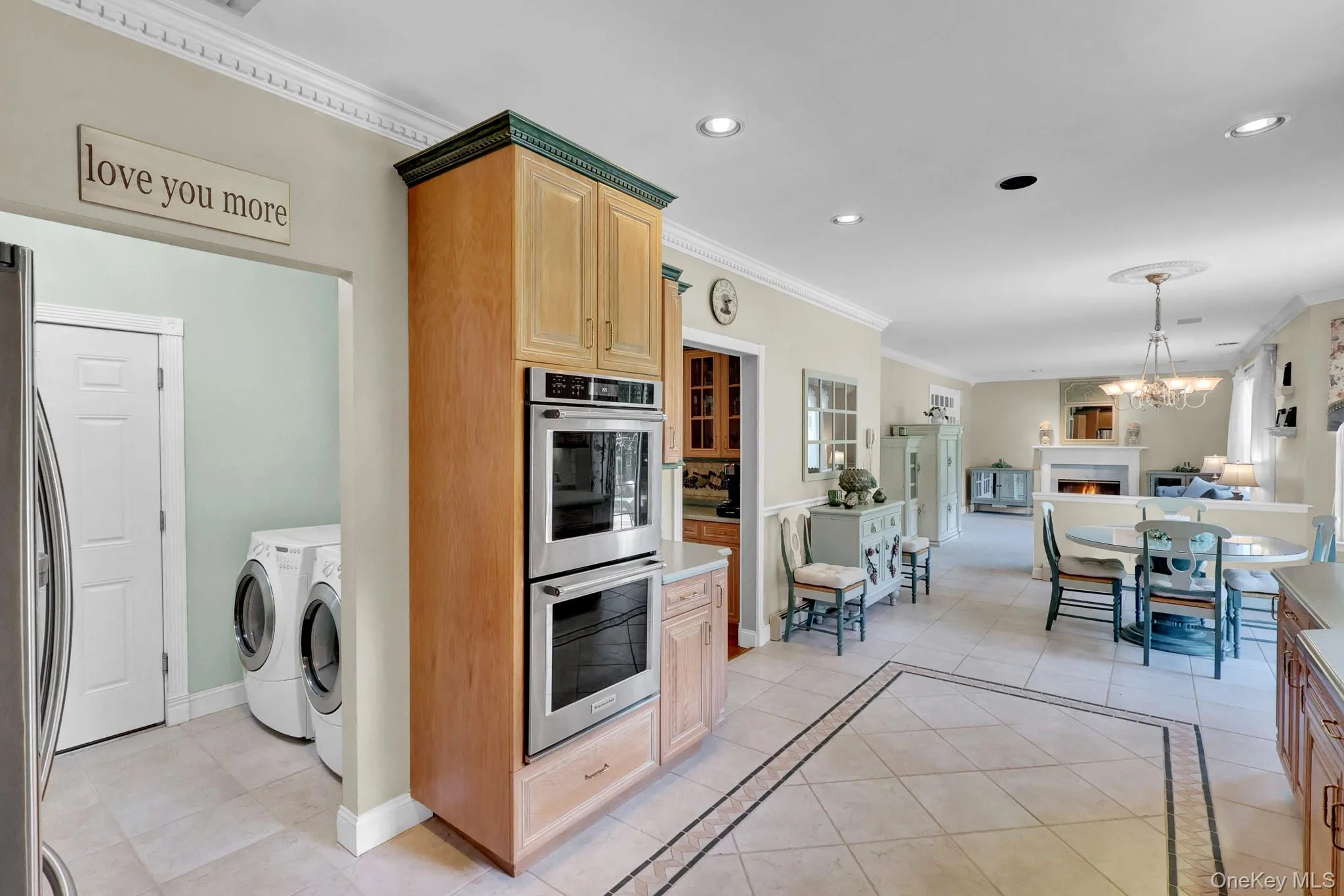 6 Patricks Way, Smithtown, NY, 5 Bedrooms Bedrooms, 11 Rooms Rooms,3 BathroomsBathrooms,Residential,For Rent,Patricks,0,1053983 6 Patricks Way, Smithtown, NY, 5 Bedrooms Bedrooms, 11 Rooms Rooms,3 BathroomsBathrooms,Residential,For Rent,Patricks,0,1053983