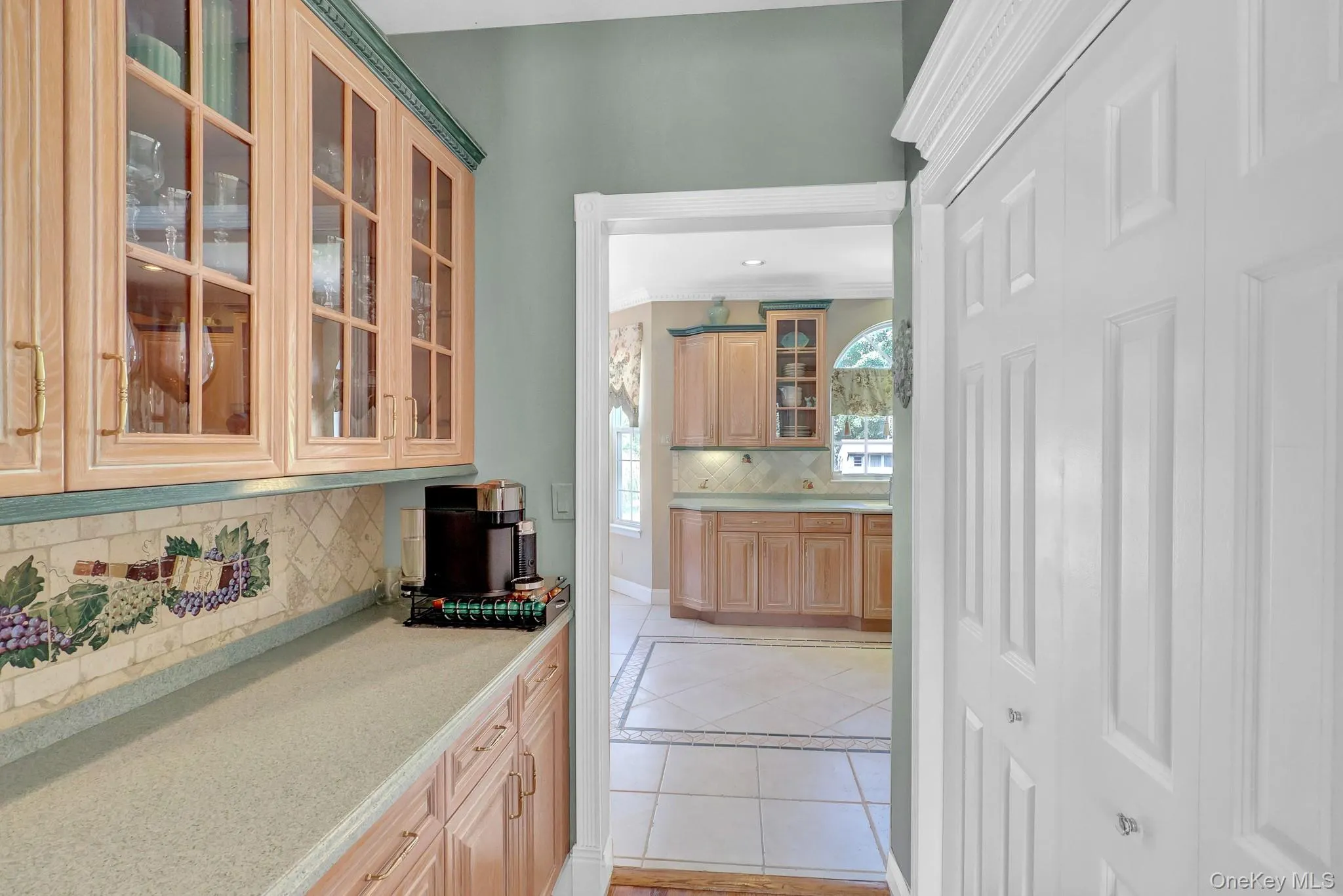 6 Patricks Way, Smithtown, NY, 5 Bedrooms Bedrooms, 11 Rooms Rooms,3 BathroomsBathrooms,Residential,For Rent,Patricks,0,1053983 6 Patricks Way, Smithtown, NY, 5 Bedrooms Bedrooms, 11 Rooms Rooms,3 BathroomsBathrooms,Residential,For Rent,Patricks,0,1053983