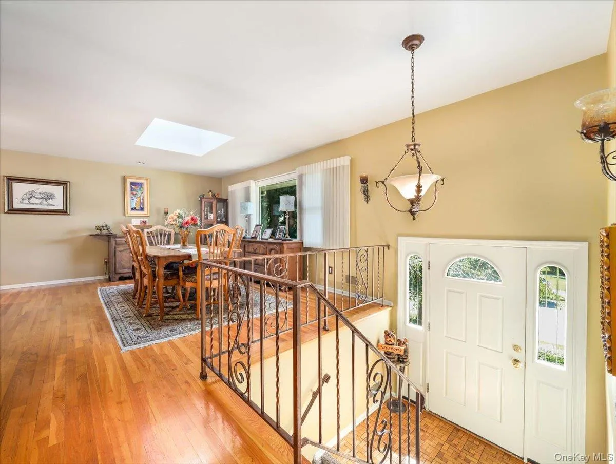9 Dogwood Lane, Orangetown, NY, 4 Bedrooms Bedrooms, 9 Rooms Rooms,2 BathroomsBathrooms,Residential,For Rent,Dogwood,0,1053984 9 Dogwood Lane, Orangetown, NY, 4 Bedrooms Bedrooms, 9 Rooms Rooms,2 BathroomsBathrooms,Residential,For Rent,Dogwood,0,1053984