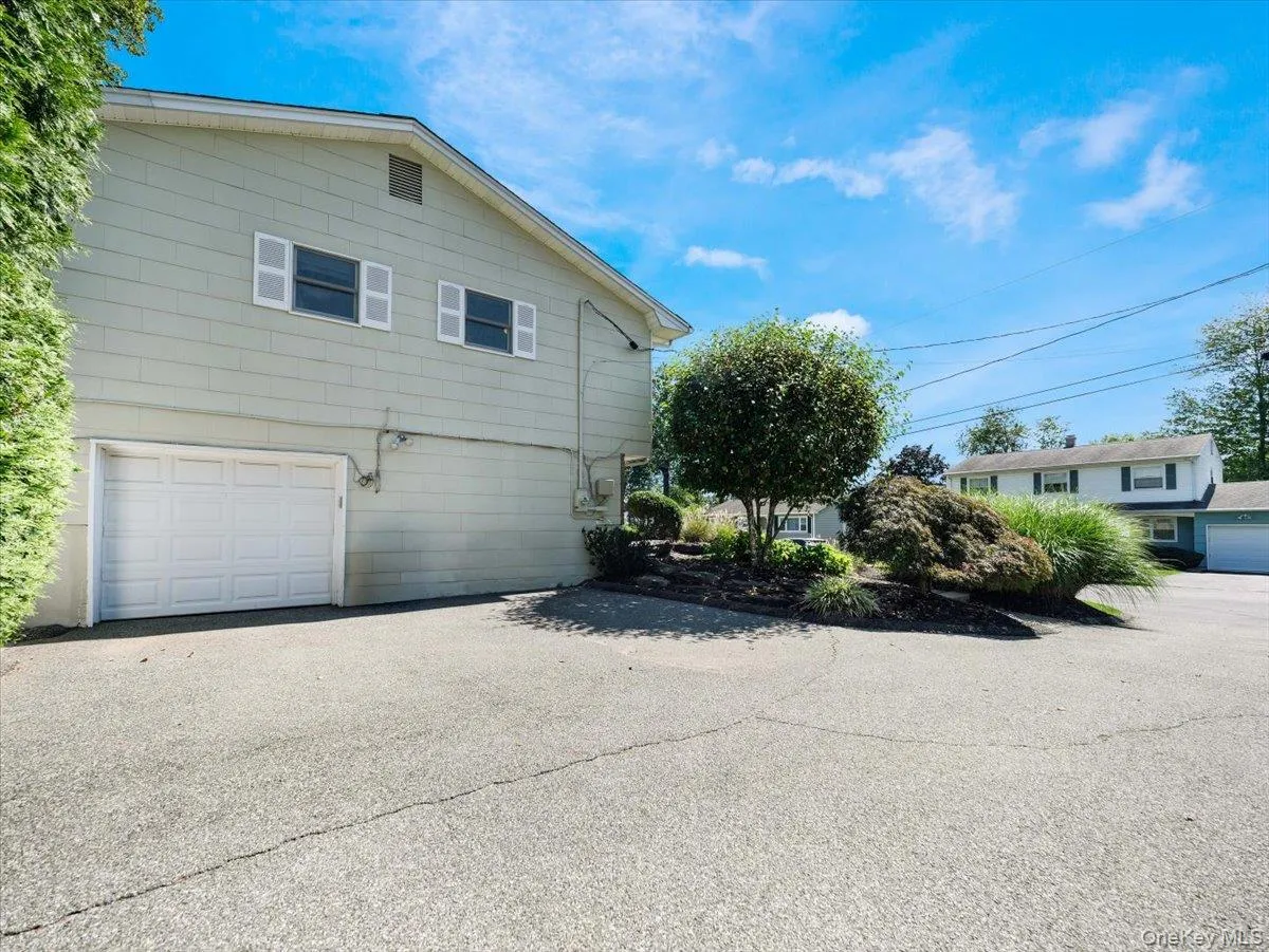9 Dogwood Lane, Orangetown, NY, 4 Bedrooms Bedrooms, 9 Rooms Rooms,2 BathroomsBathrooms,Residential,For Rent,Dogwood,0,1053984 9 Dogwood Lane, Orangetown, NY, 4 Bedrooms Bedrooms, 9 Rooms Rooms,2 BathroomsBathrooms,Residential,For Rent,Dogwood,0,1053984