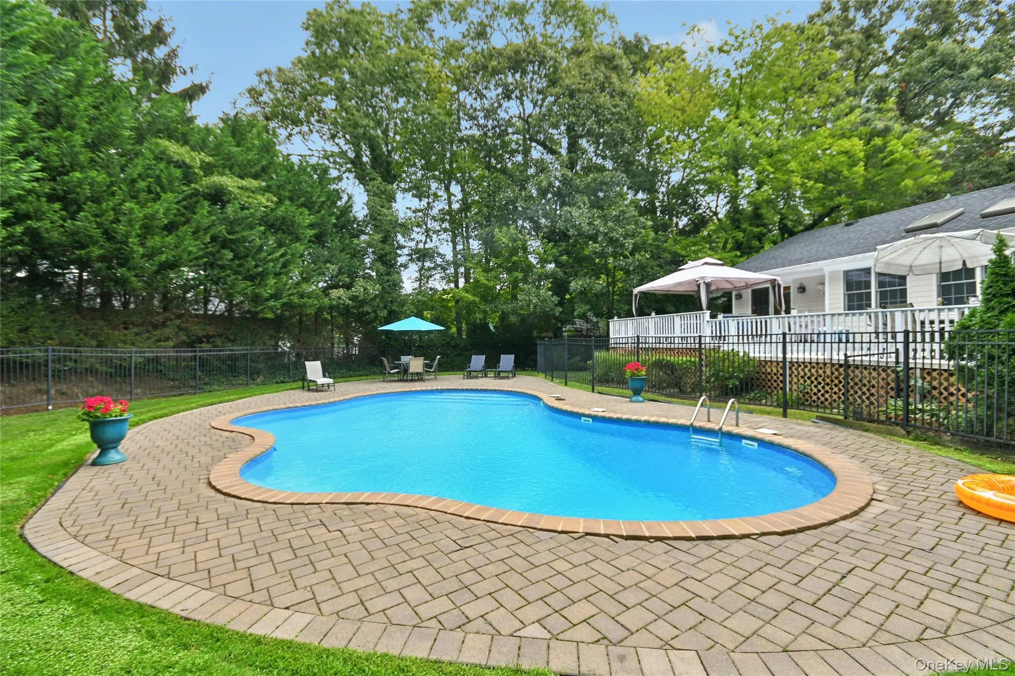 111 Red Oak Court, Brookhaven, NY, 3 Bedrooms Bedrooms, 7 Rooms Rooms,2 BathroomsBathrooms,Residential,For Rent,Red Oak,0,1053986 111 Red Oak Court, Brookhaven, NY, 3 Bedrooms Bedrooms, 7 Rooms Rooms,2 BathroomsBathrooms,Residential,For Rent,Red Oak,0,1053986