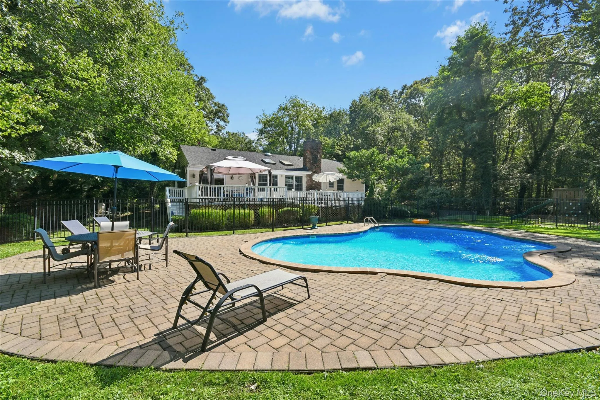111 Red Oak Court, Brookhaven, NY, 3 Bedrooms Bedrooms, 7 Rooms Rooms,2 BathroomsBathrooms,Residential,For Rent,Red Oak,0,1053986 111 Red Oak Court, Brookhaven, NY, 3 Bedrooms Bedrooms, 7 Rooms Rooms,2 BathroomsBathrooms,Residential,For Rent,Red Oak,0,1053986