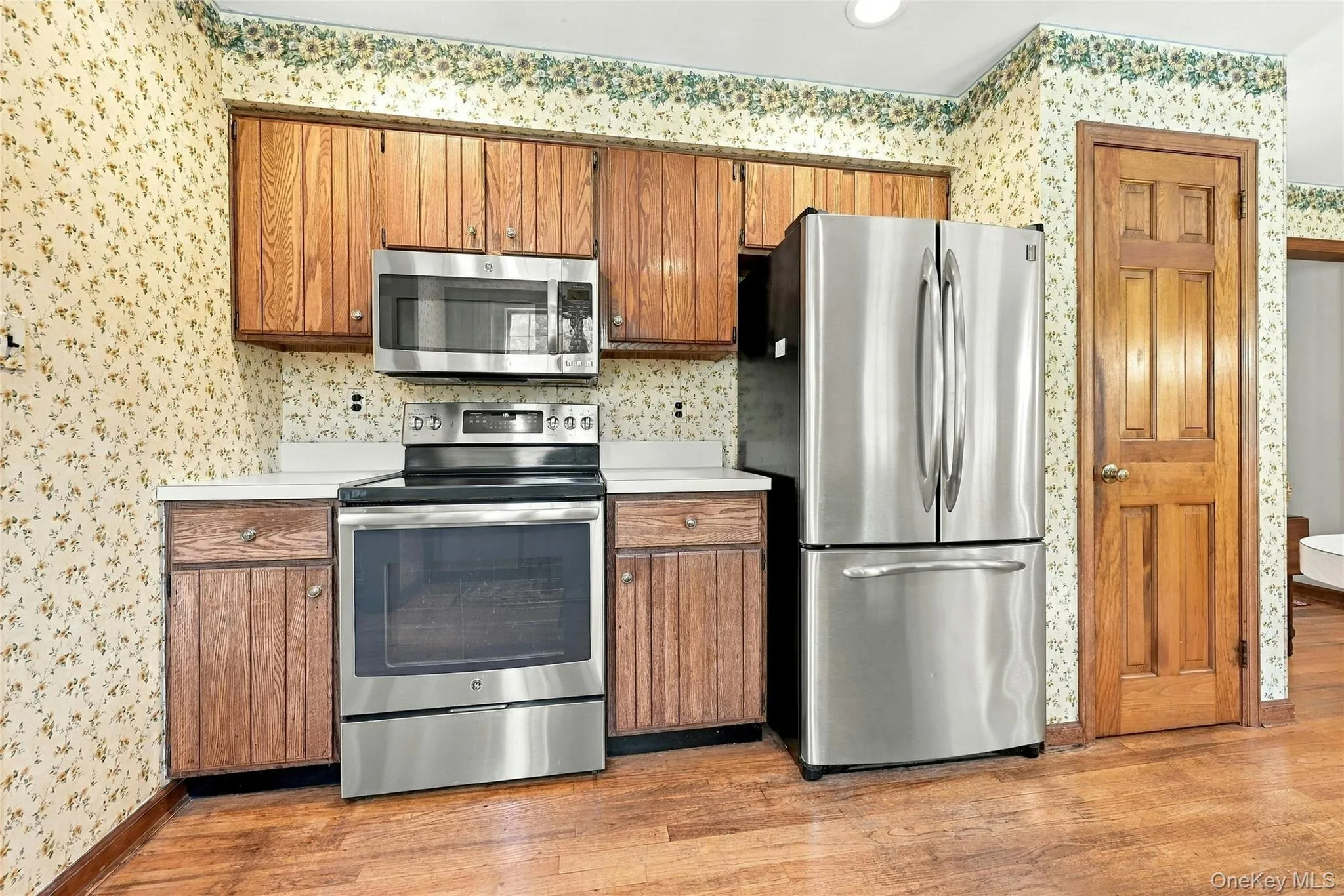 43 Farm Road, Riverhead, NY, 4 Bedrooms Bedrooms, 8 Rooms Rooms,2 BathroomsBathrooms,Residential,For Rent,Farm,0,1053990 43 Farm Road, Riverhead, NY, 4 Bedrooms Bedrooms, 8 Rooms Rooms,2 BathroomsBathrooms,Residential,For Rent,Farm,0,1053990