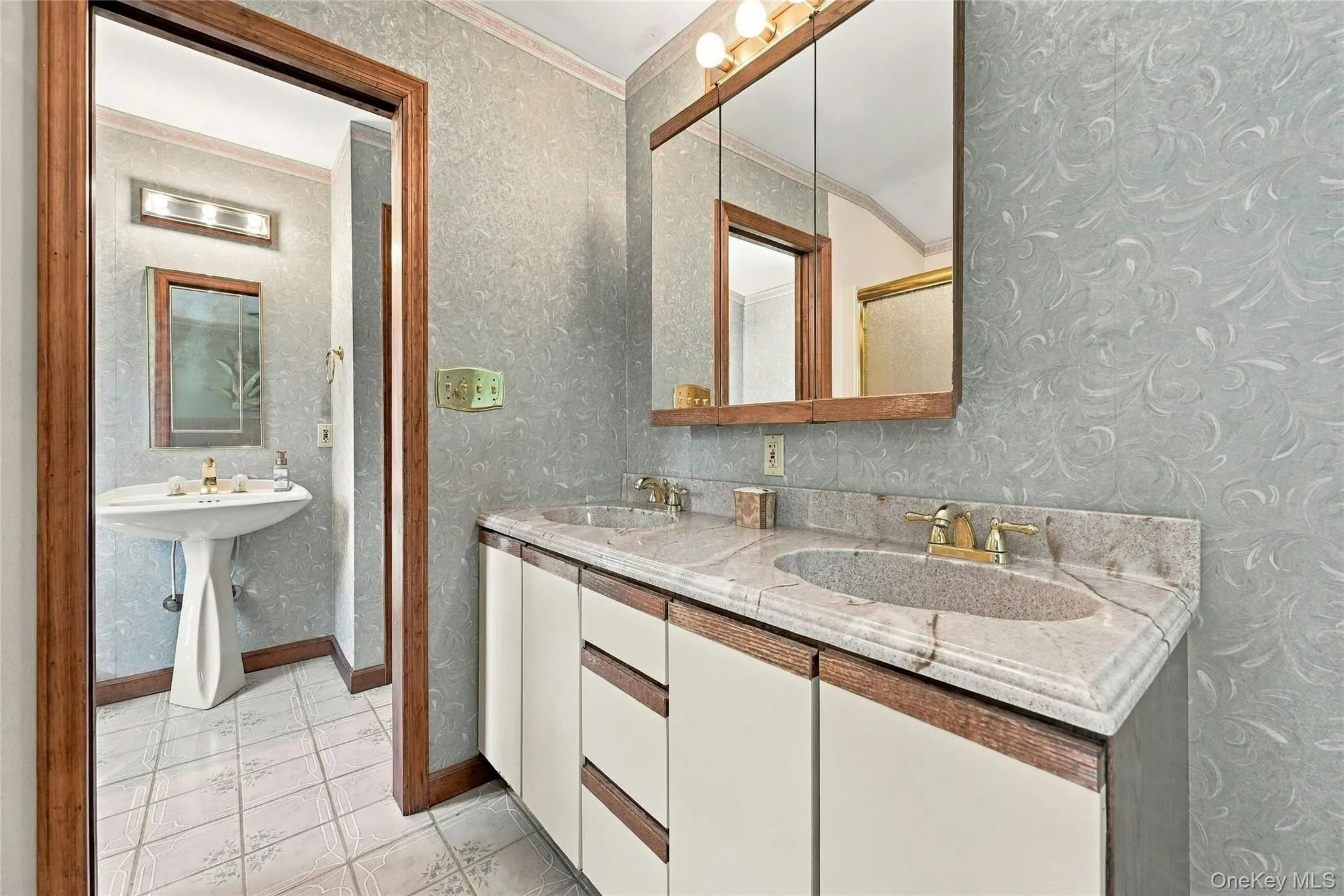 43 Farm Road, Riverhead, NY, 4 Bedrooms Bedrooms, 8 Rooms Rooms,2 BathroomsBathrooms,Residential,For Rent,Farm,0,1053990 43 Farm Road, Riverhead, NY, 4 Bedrooms Bedrooms, 8 Rooms Rooms,2 BathroomsBathrooms,Residential,For Rent,Farm,0,1053990