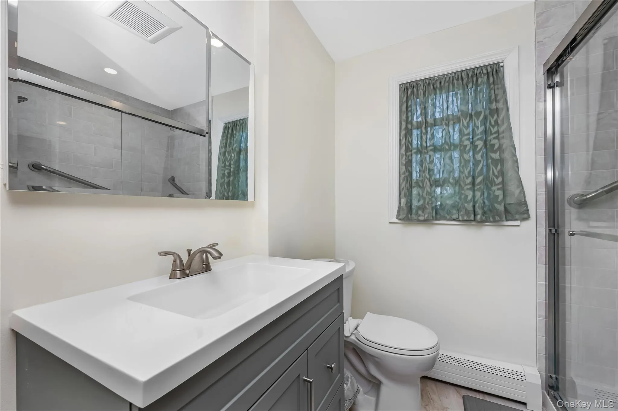 26 Dawes Avenue, Babylon, NY, 4 Bedrooms Bedrooms, 7 Rooms Rooms,1 BathroomBathrooms,Residential,For Rent,Dawes,0,1053991 26 Dawes Avenue, Babylon, NY, 4 Bedrooms Bedrooms, 7 Rooms Rooms,1 BathroomBathrooms,Residential,For Rent,Dawes,0,1053991