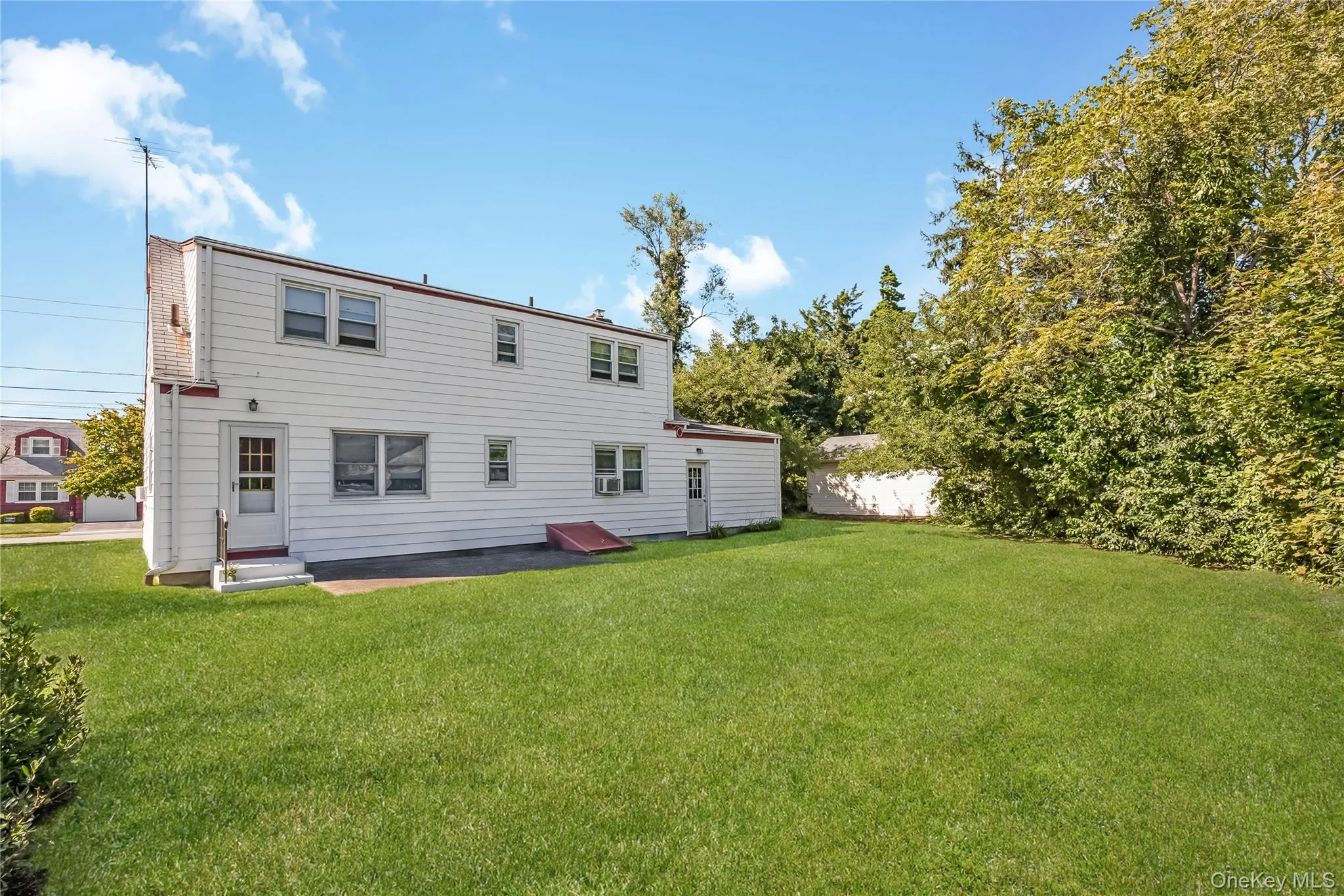 26 Dawes Avenue, Babylon, NY, 4 Bedrooms Bedrooms, 7 Rooms Rooms,1 BathroomBathrooms,Residential,For Rent,Dawes,0,1053991 26 Dawes Avenue, Babylon, NY, 4 Bedrooms Bedrooms, 7 Rooms Rooms,1 BathroomBathrooms,Residential,For Rent,Dawes,0,1053991