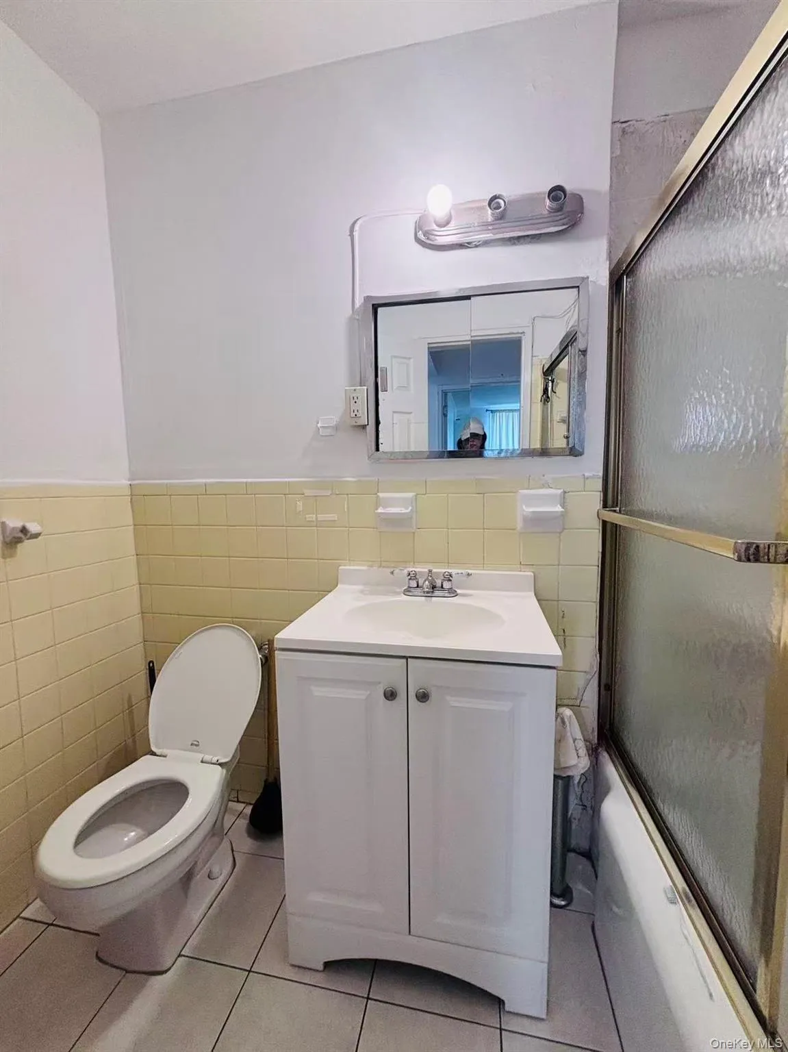 137-40 45TH Avenue, New York, NY, 1 Bedroom Bedrooms, 4 Rooms Rooms,1 BathroomBathrooms,Residential,For Rent,45TH,0,1053997 137-40 45TH Avenue, New York, NY, 1 Bedroom Bedrooms, 4 Rooms Rooms,1 BathroomBathrooms,Residential,For Rent,45TH,0,1053997