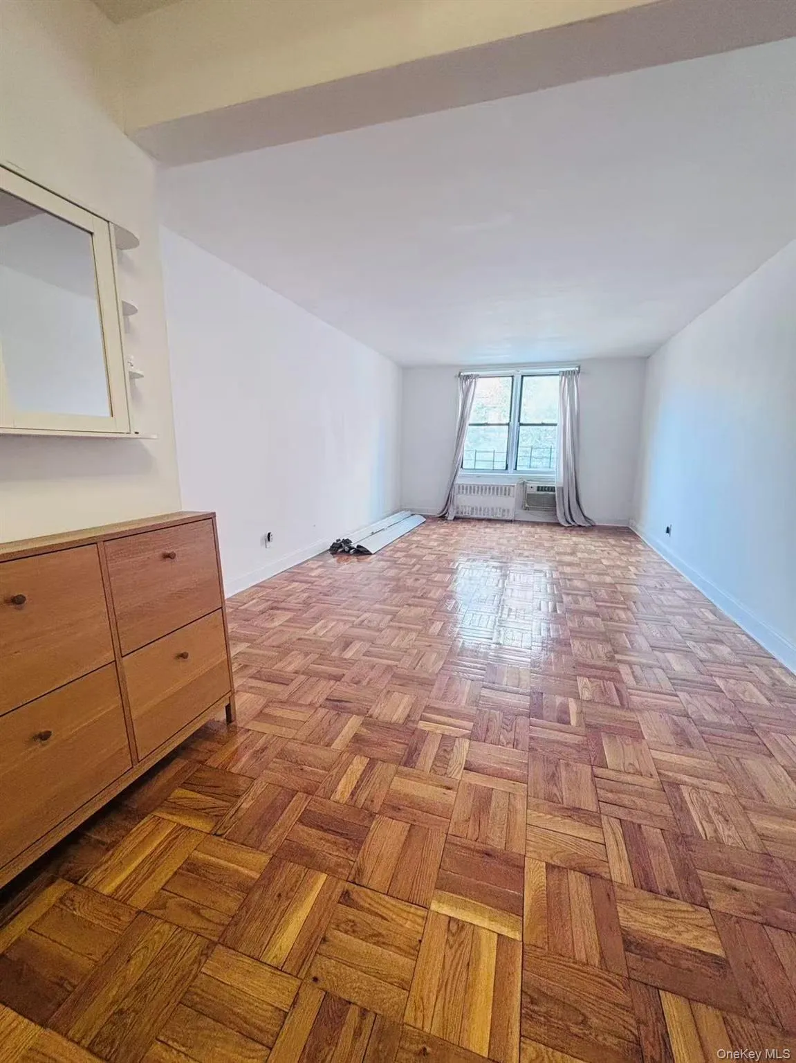 137-40 45TH Avenue, New York, NY, 1 Bedroom Bedrooms, 4 Rooms Rooms,1 BathroomBathrooms,Residential,For Rent,45TH,0,1053997 137-40 45TH Avenue, New York, NY, 1 Bedroom Bedrooms, 4 Rooms Rooms,1 BathroomBathrooms,Residential,For Rent,45TH,0,1053997