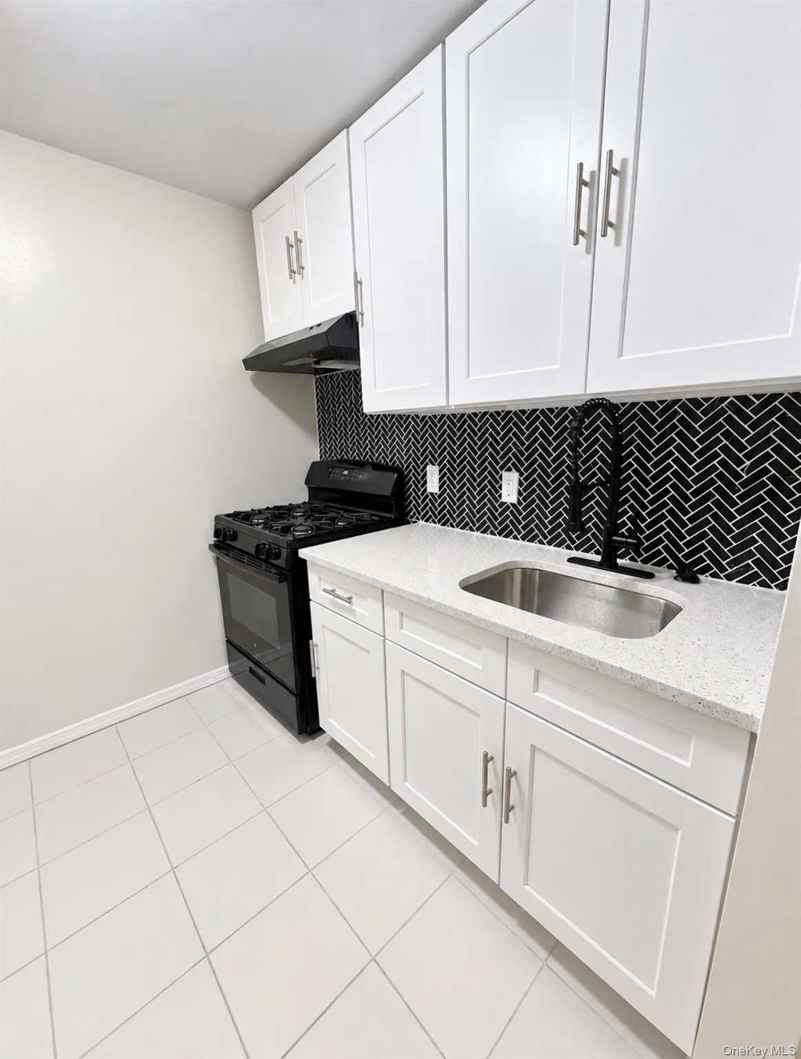 1830 Sterling Place, New York, NY, 2 Bedrooms Bedrooms, 6 Rooms Rooms,1 BathroomBathrooms,Residential Lease,For Rent,Sterling,0,1054000 1830 Sterling Place, New York, NY, 2 Bedrooms Bedrooms, 6 Rooms Rooms,1 BathroomBathrooms,Residential Lease,For Rent,Sterling,0,1054000