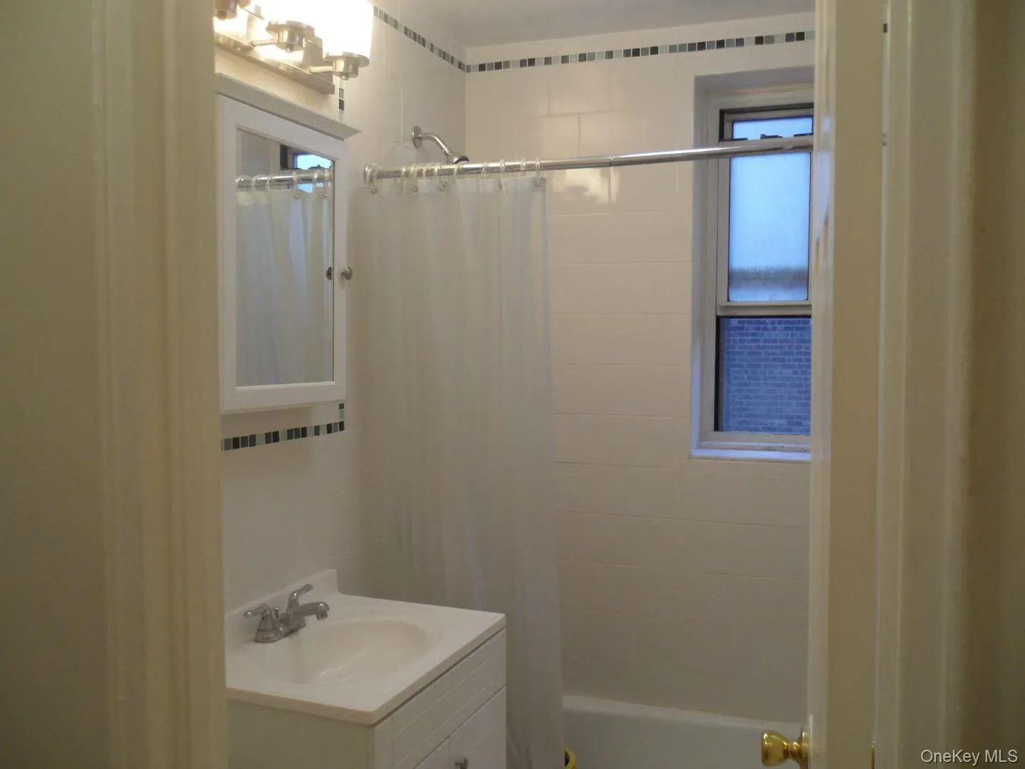 134-39 Blossom, New York, NY, 1 Bedroom Bedrooms, 4 Rooms Rooms,1 BathroomBathrooms,Residential,For Rent,Blossom,0,1054001 134-39 Blossom, New York, NY, 1 Bedroom Bedrooms, 4 Rooms Rooms,1 BathroomBathrooms,Residential,For Rent,Blossom,0,1054001