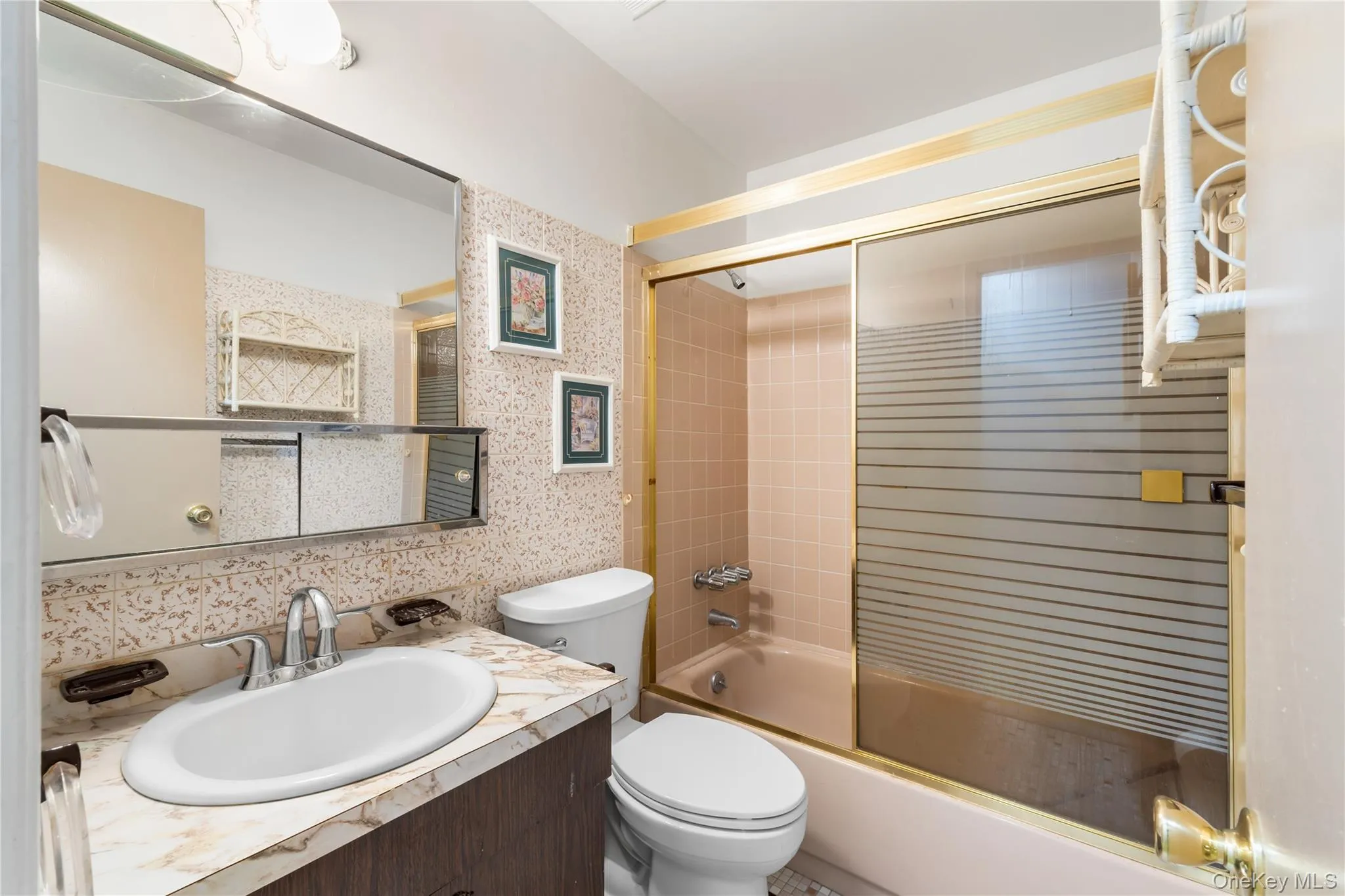 7 Roxbury Court, Ramapo, NY, 4 Bedrooms Bedrooms, 9 Rooms Rooms,3 BathroomsBathrooms,Residential,For Rent,Roxbury,0,1054002 7 Roxbury Court, Ramapo, NY, 4 Bedrooms Bedrooms, 9 Rooms Rooms,3 BathroomsBathrooms,Residential,For Rent,Roxbury,0,1054002