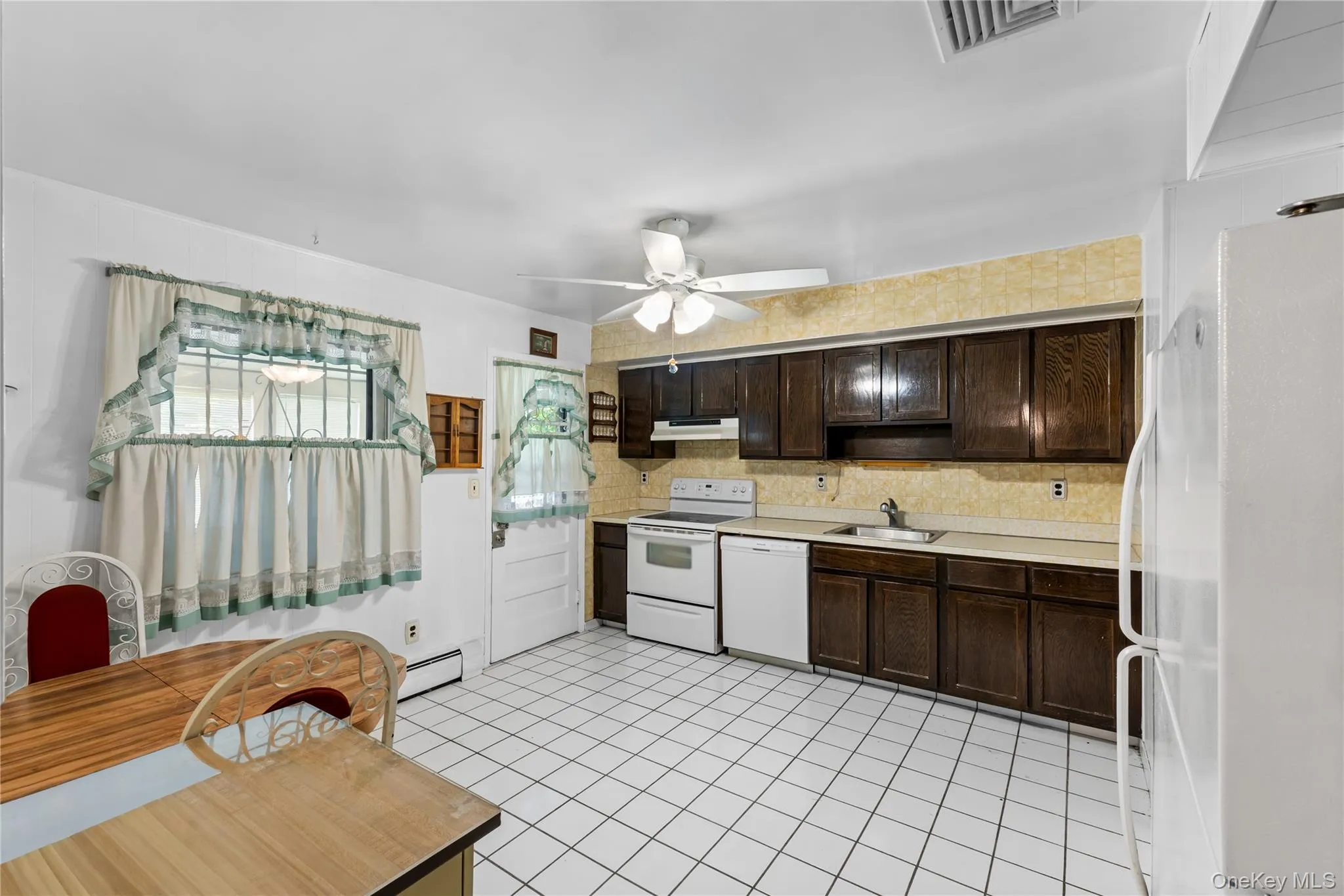 7 Roxbury Court, Ramapo, NY, 4 Bedrooms Bedrooms, 9 Rooms Rooms,3 BathroomsBathrooms,Residential,For Rent,Roxbury,0,1054002 7 Roxbury Court, Ramapo, NY, 4 Bedrooms Bedrooms, 9 Rooms Rooms,3 BathroomsBathrooms,Residential,For Rent,Roxbury,0,1054002