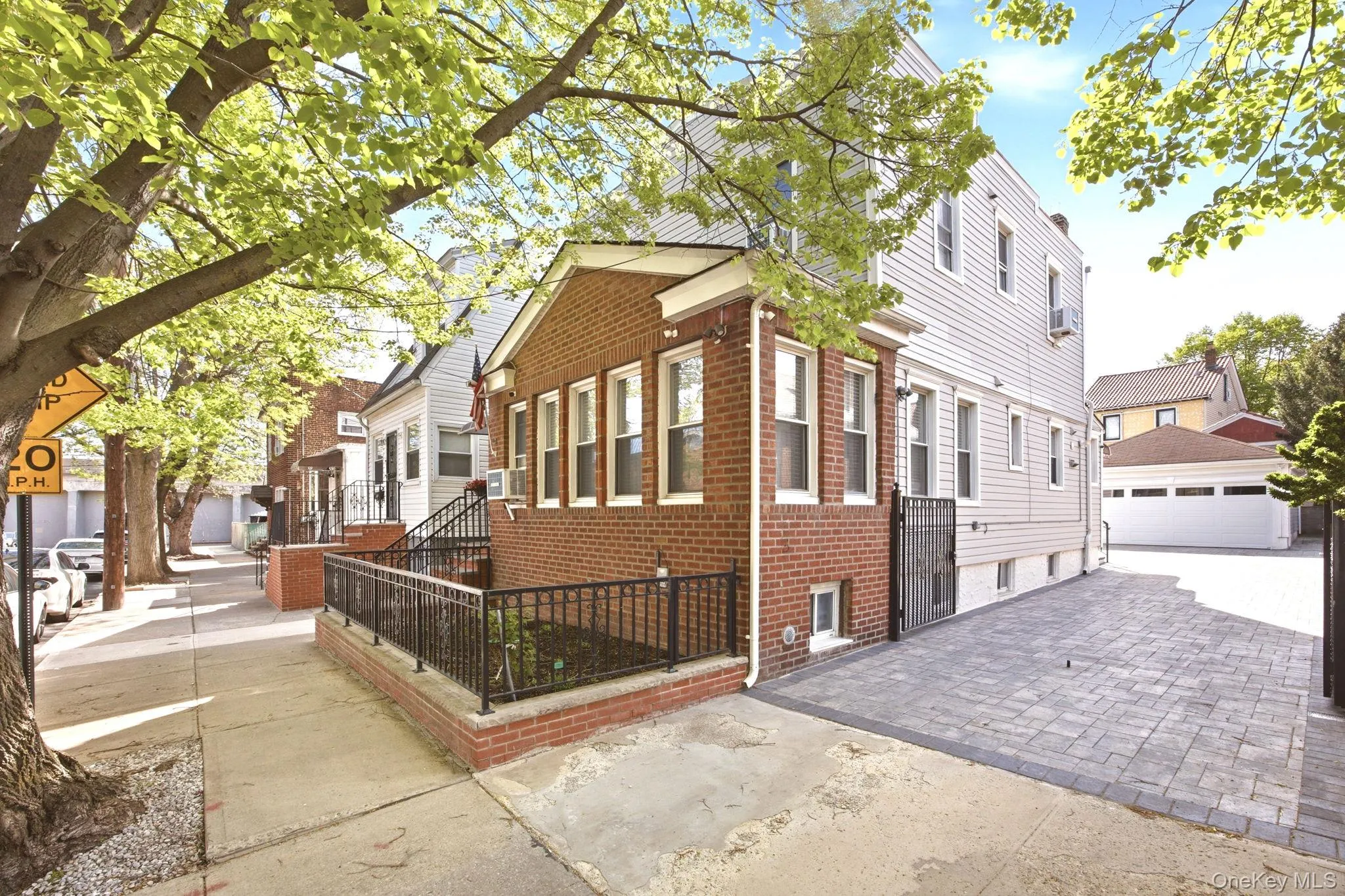 88-38 78th Avenue, New York, NY, 4 Bedrooms Bedrooms, 8 Rooms Rooms,3 BathroomsBathrooms,Residential,For Rent,78th,0,1054003 88-38 78th Avenue, New York, NY, 4 Bedrooms Bedrooms, 8 Rooms Rooms,3 BathroomsBathrooms,Residential,For Rent,78th,0,1054003