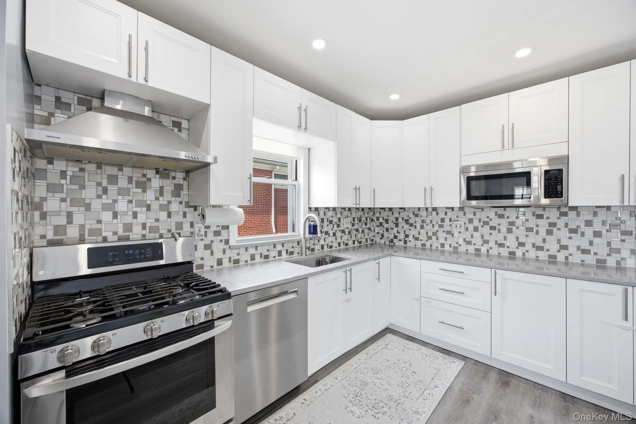 88-38 78th Avenue, New York, NY, 4 Bedrooms Bedrooms, 8 Rooms Rooms,3 BathroomsBathrooms,Residential,For Rent,78th,0,1054003 88-38 78th Avenue, New York, NY, 4 Bedrooms Bedrooms, 8 Rooms Rooms,3 BathroomsBathrooms,Residential,For Rent,78th,0,1054003