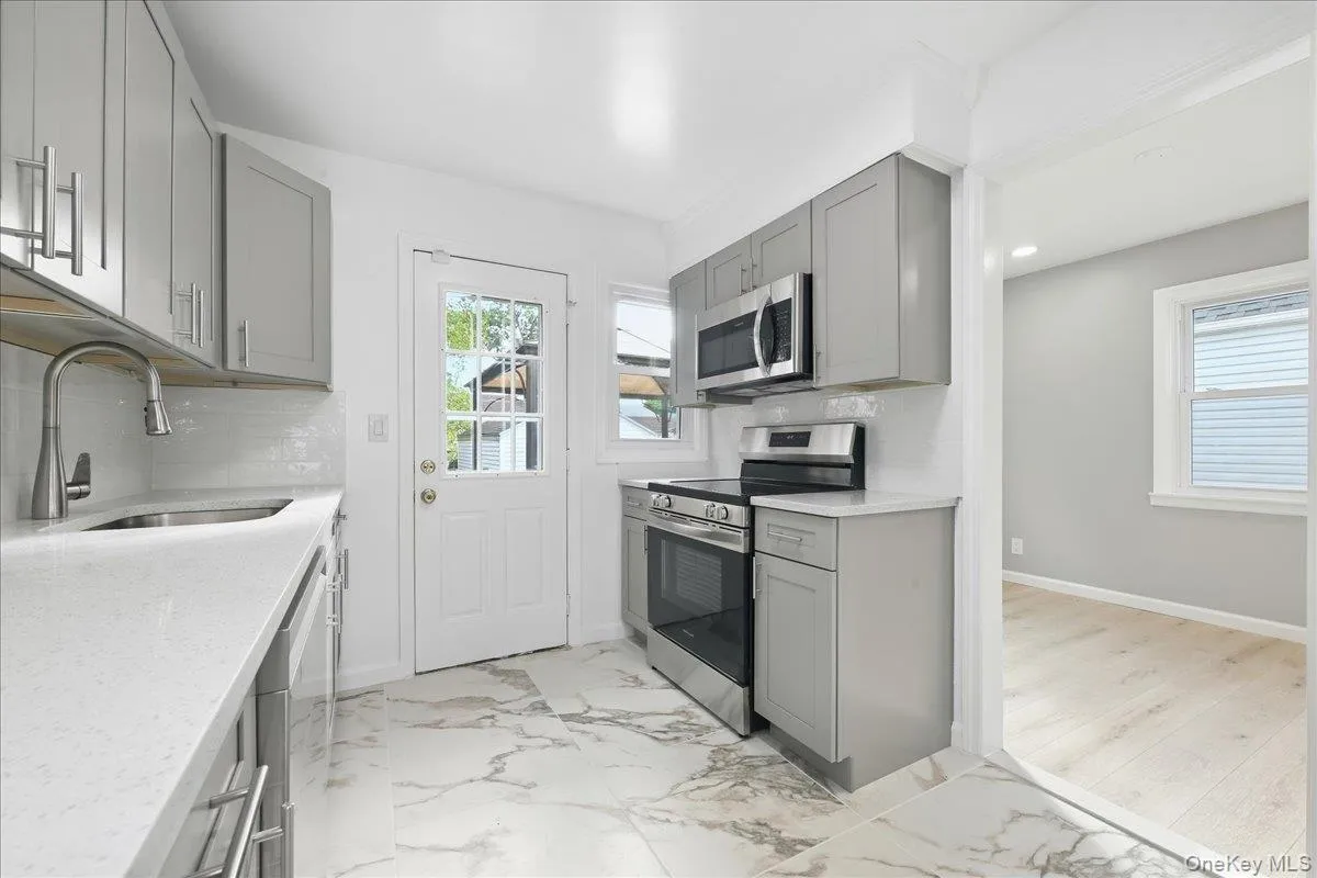 161 Stokes Avenue, Hempstead, NY, 5 Bedrooms Bedrooms, 16 Rooms Rooms,2 BathroomsBathrooms,Residential,For Rent,Stokes,0,1054006 161 Stokes Avenue, Hempstead, NY, 5 Bedrooms Bedrooms, 16 Rooms Rooms,2 BathroomsBathrooms,Residential,For Rent,Stokes,0,1054006