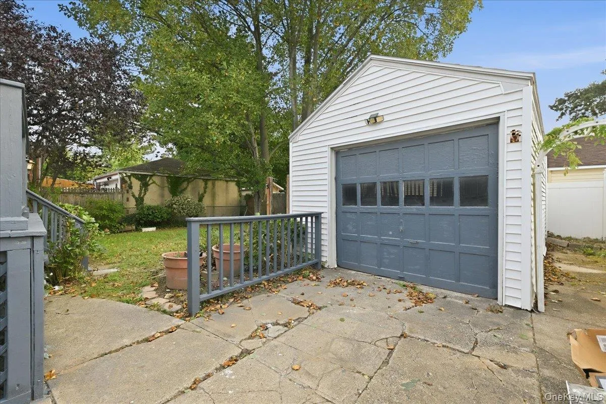 161 Stokes Avenue, Hempstead, NY, 5 Bedrooms Bedrooms, 16 Rooms Rooms,2 BathroomsBathrooms,Residential,For Rent,Stokes,0,1054006 161 Stokes Avenue, Hempstead, NY, 5 Bedrooms Bedrooms, 16 Rooms Rooms,2 BathroomsBathrooms,Residential,For Rent,Stokes,0,1054006
