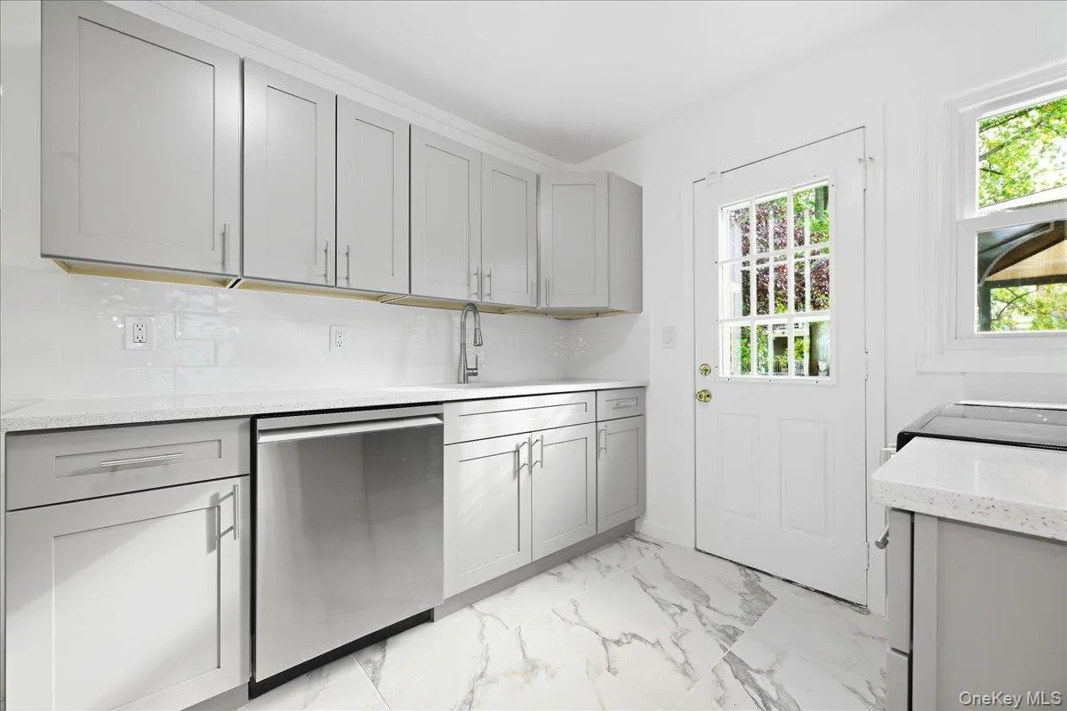 161 Stokes Avenue, Hempstead, NY, 5 Bedrooms Bedrooms, 16 Rooms Rooms,2 BathroomsBathrooms,Residential,For Rent,Stokes,0,1054006 161 Stokes Avenue, Hempstead, NY, 5 Bedrooms Bedrooms, 16 Rooms Rooms,2 BathroomsBathrooms,Residential,For Rent,Stokes,0,1054006