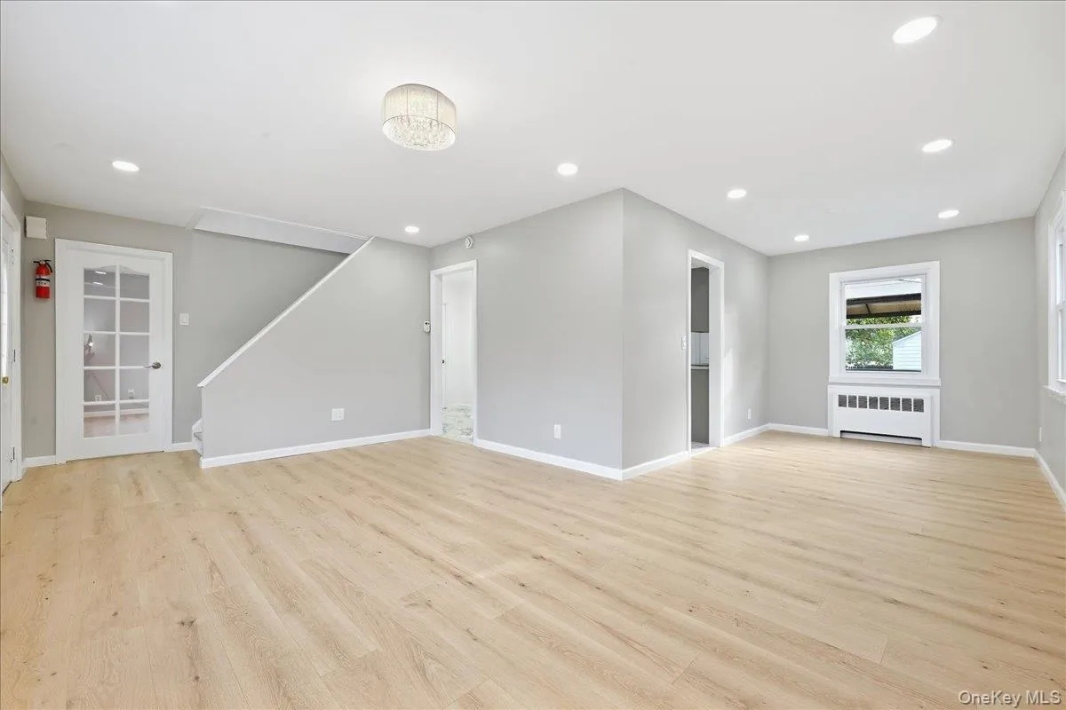 161 Stokes Avenue, Hempstead, NY, 5 Bedrooms Bedrooms, 16 Rooms Rooms,2 BathroomsBathrooms,Residential,For Rent,Stokes,0,1054006 161 Stokes Avenue, Hempstead, NY, 5 Bedrooms Bedrooms, 16 Rooms Rooms,2 BathroomsBathrooms,Residential,For Rent,Stokes,0,1054006