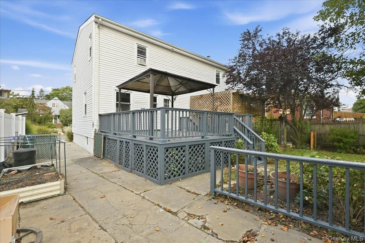 161 Stokes Avenue, Hempstead, NY, 5 Bedrooms Bedrooms, 16 Rooms Rooms,2 BathroomsBathrooms,Residential,For Rent,Stokes,0,1054006 161 Stokes Avenue, Hempstead, NY, 5 Bedrooms Bedrooms, 16 Rooms Rooms,2 BathroomsBathrooms,Residential,For Rent,Stokes,0,1054006