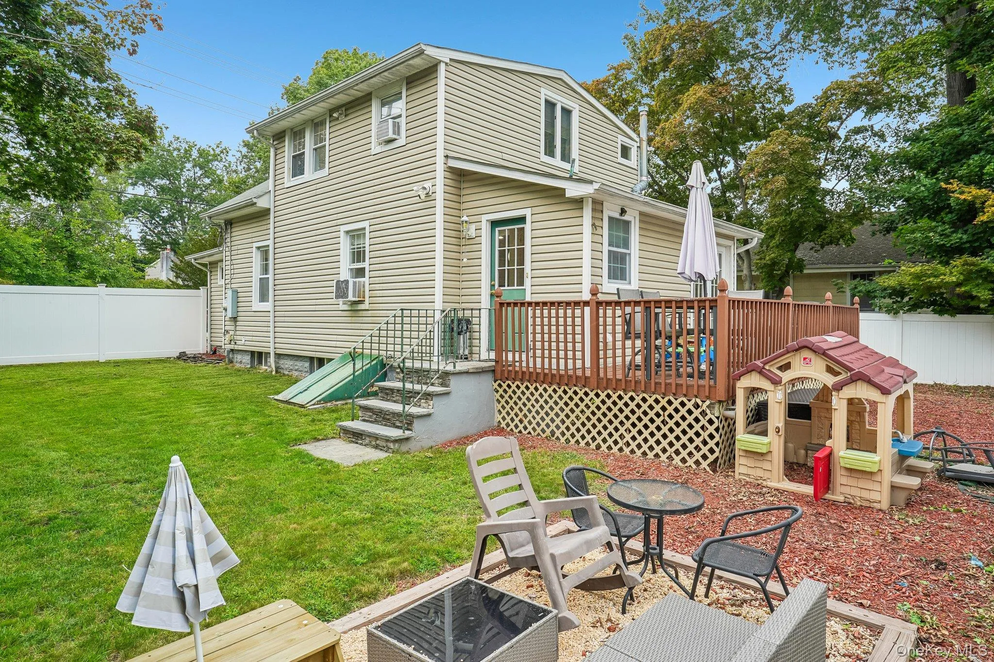 181 Conger Avenue, Clarkstown, NY, 2 Bedrooms Bedrooms, 5 Rooms Rooms,2 BathroomsBathrooms,Residential,For Rent,Conger,0,1054011 181 Conger Avenue, Clarkstown, NY, 2 Bedrooms Bedrooms, 5 Rooms Rooms,2 BathroomsBathrooms,Residential,For Rent,Conger,0,1054011