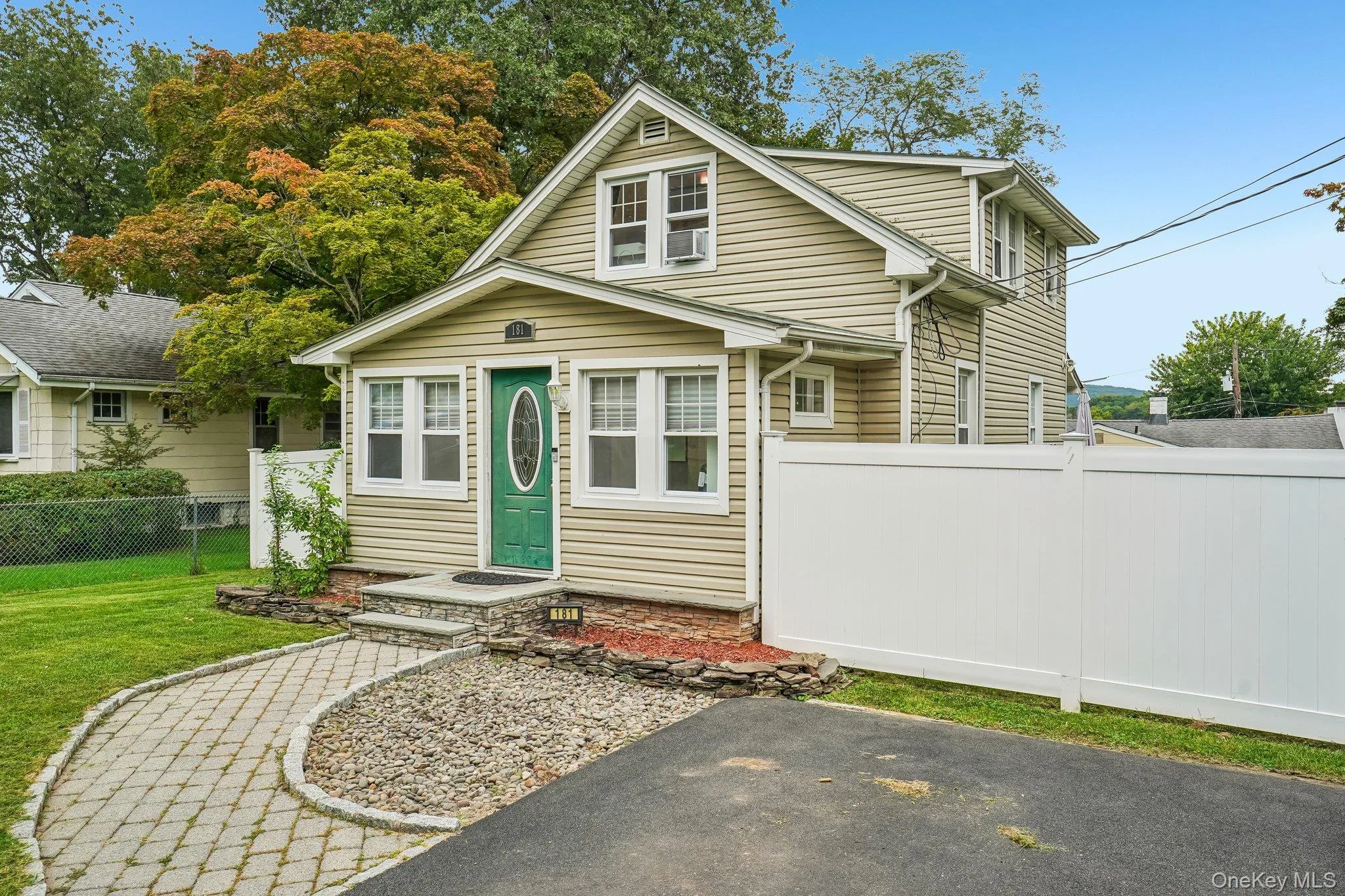 181 Conger Avenue, Clarkstown, NY, 2 Bedrooms Bedrooms, 5 Rooms Rooms,2 BathroomsBathrooms,Residential,For Rent,Conger,0,1054011 181 Conger Avenue, Clarkstown, NY, 2 Bedrooms Bedrooms, 5 Rooms Rooms,2 BathroomsBathrooms,Residential,For Rent,Conger,0,1054011
