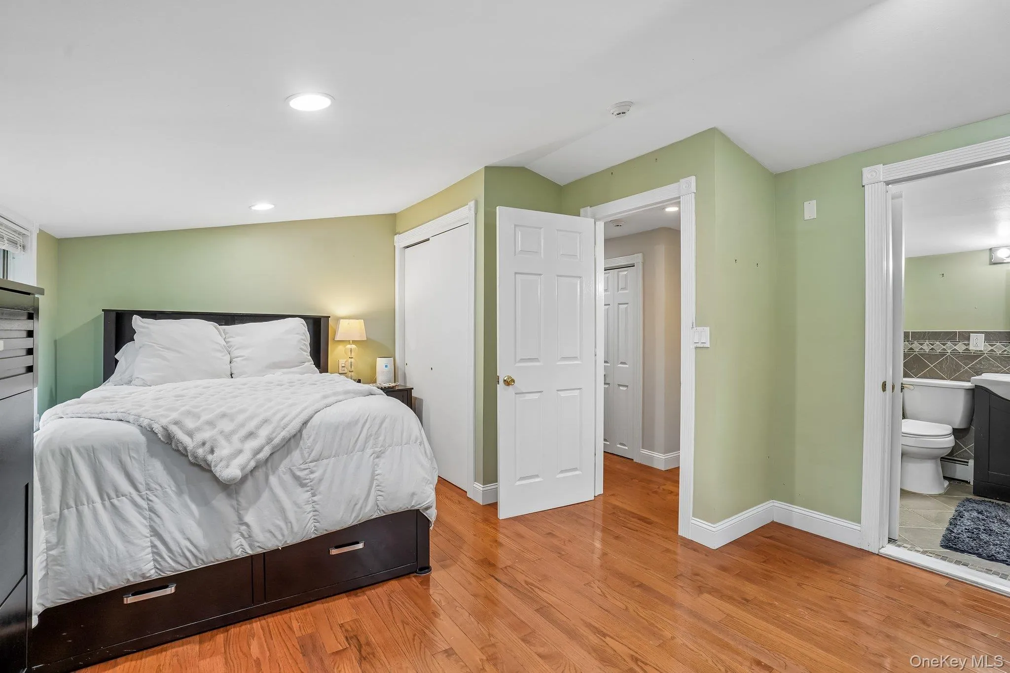 181 Conger Avenue, Clarkstown, NY, 2 Bedrooms Bedrooms, 5 Rooms Rooms,2 BathroomsBathrooms,Residential,For Rent,Conger,0,1054011 181 Conger Avenue, Clarkstown, NY, 2 Bedrooms Bedrooms, 5 Rooms Rooms,2 BathroomsBathrooms,Residential,For Rent,Conger,0,1054011