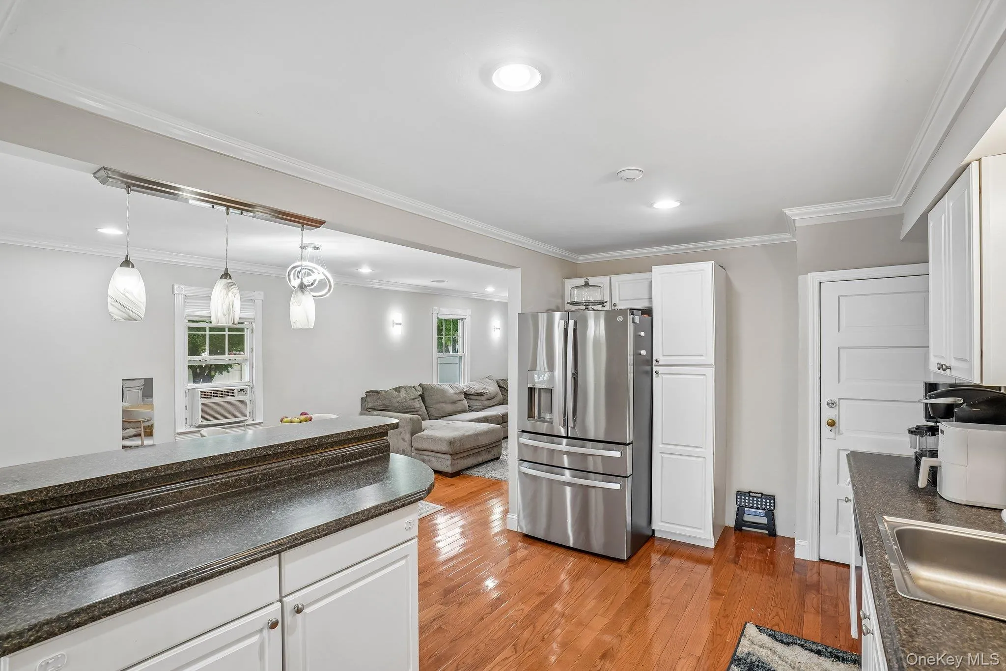 181 Conger Avenue, Clarkstown, NY, 2 Bedrooms Bedrooms, 5 Rooms Rooms,2 BathroomsBathrooms,Residential,For Rent,Conger,0,1054011 181 Conger Avenue, Clarkstown, NY, 2 Bedrooms Bedrooms, 5 Rooms Rooms,2 BathroomsBathrooms,Residential,For Rent,Conger,0,1054011
