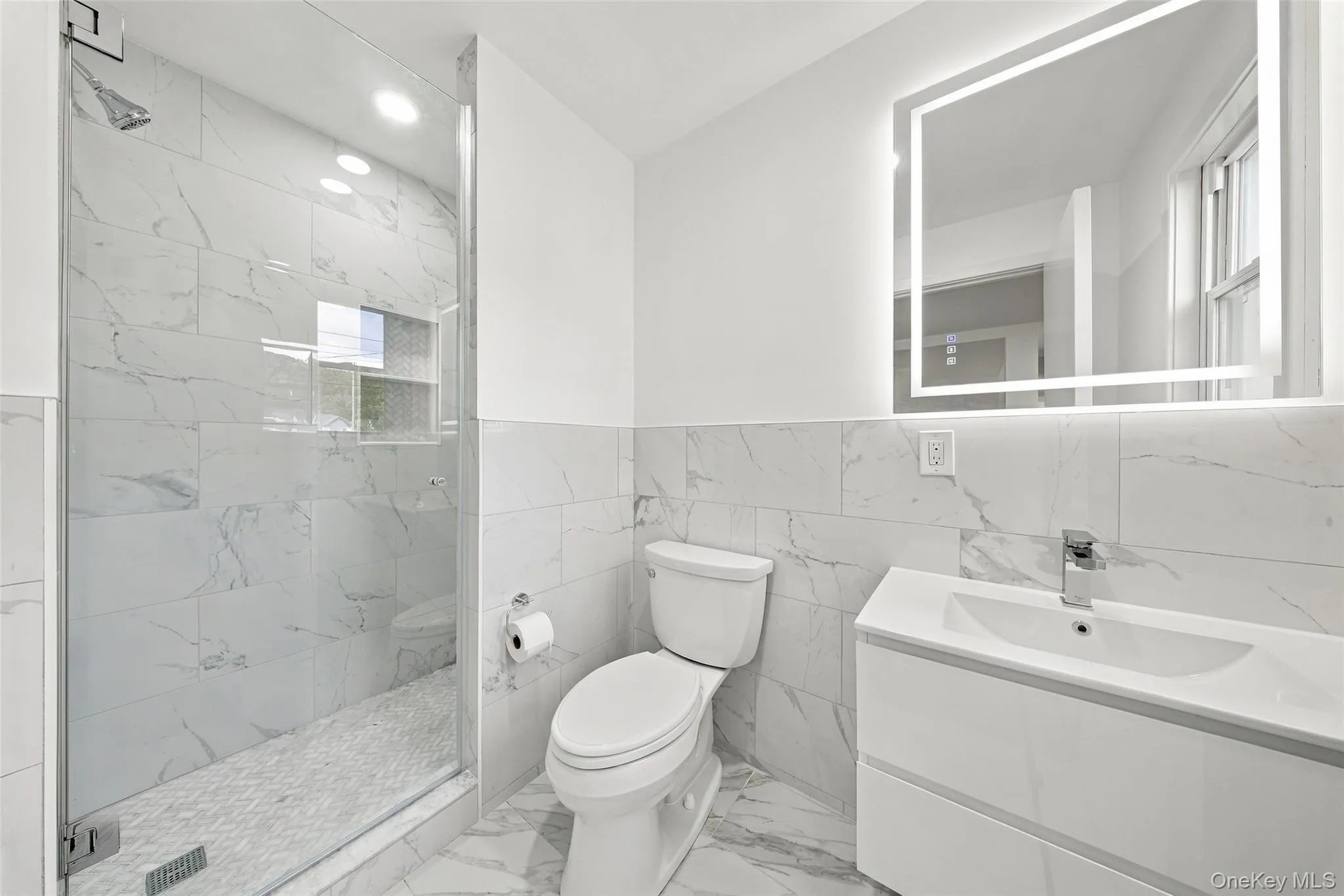 1st Floor Bathroom 1st Floor Bathroom
