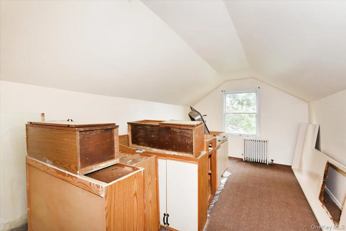 403 Oak Street, Babylon, NY, 4 Bedrooms Bedrooms, 10 Rooms Rooms,2 BathroomsBathrooms,Residential,For Rent,Oak,0,1054015 403 Oak Street, Babylon, NY, 4 Bedrooms Bedrooms, 10 Rooms Rooms,2 BathroomsBathrooms,Residential,For Rent,Oak,0,1054015