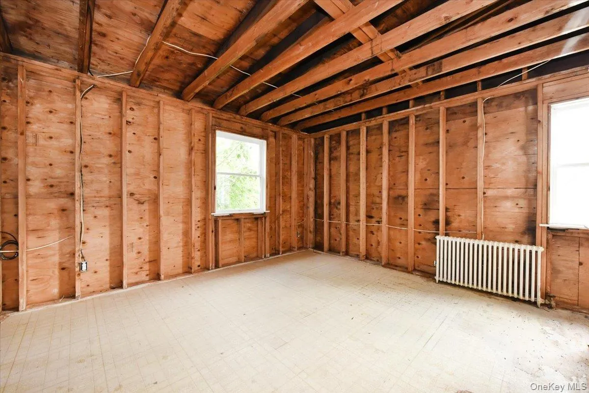 403 Oak Street, Babylon, NY, 4 Bedrooms Bedrooms, 10 Rooms Rooms,2 BathroomsBathrooms,Residential,For Rent,Oak,0,1054015 403 Oak Street, Babylon, NY, 4 Bedrooms Bedrooms, 10 Rooms Rooms,2 BathroomsBathrooms,Residential,For Rent,Oak,0,1054015