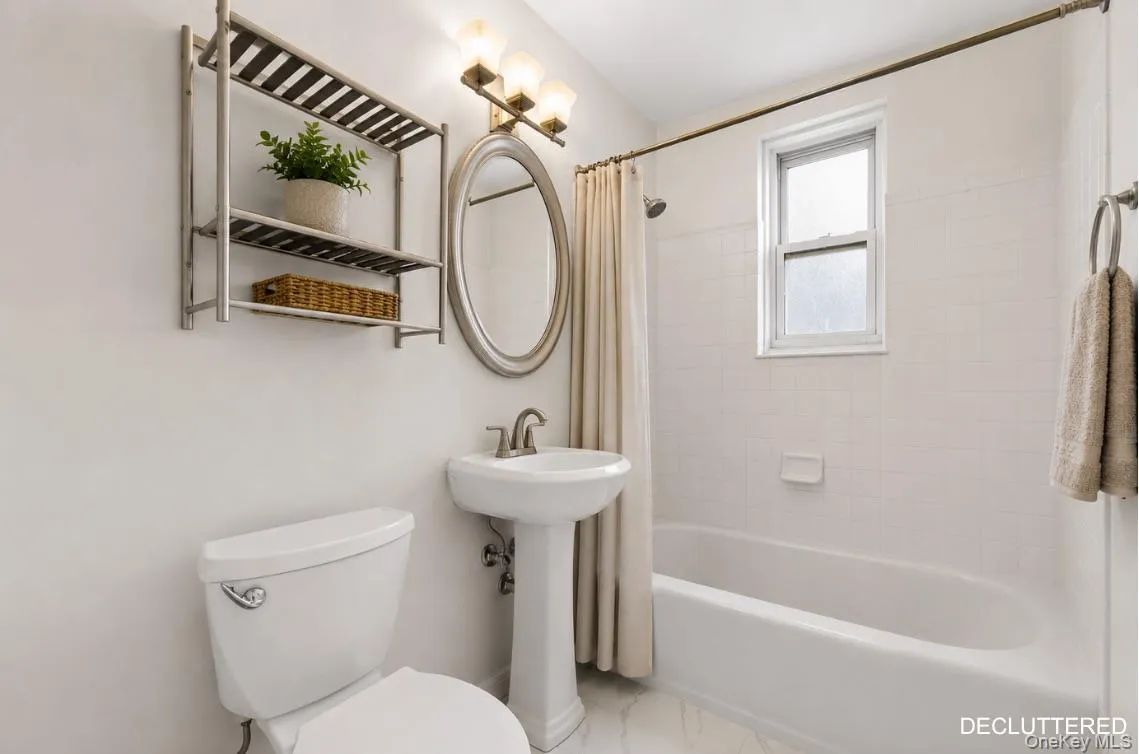 5645 Netherland Ave, New York, NY, 1 Bedroom Bedrooms, 3 Rooms Rooms,1 BathroomBathrooms,Residential,For Rent,Netherland Ave,0,1054017 5645 Netherland Ave, New York, NY, 1 Bedroom Bedrooms, 3 Rooms Rooms,1 BathroomBathrooms,Residential,For Rent,Netherland Ave,0,1054017