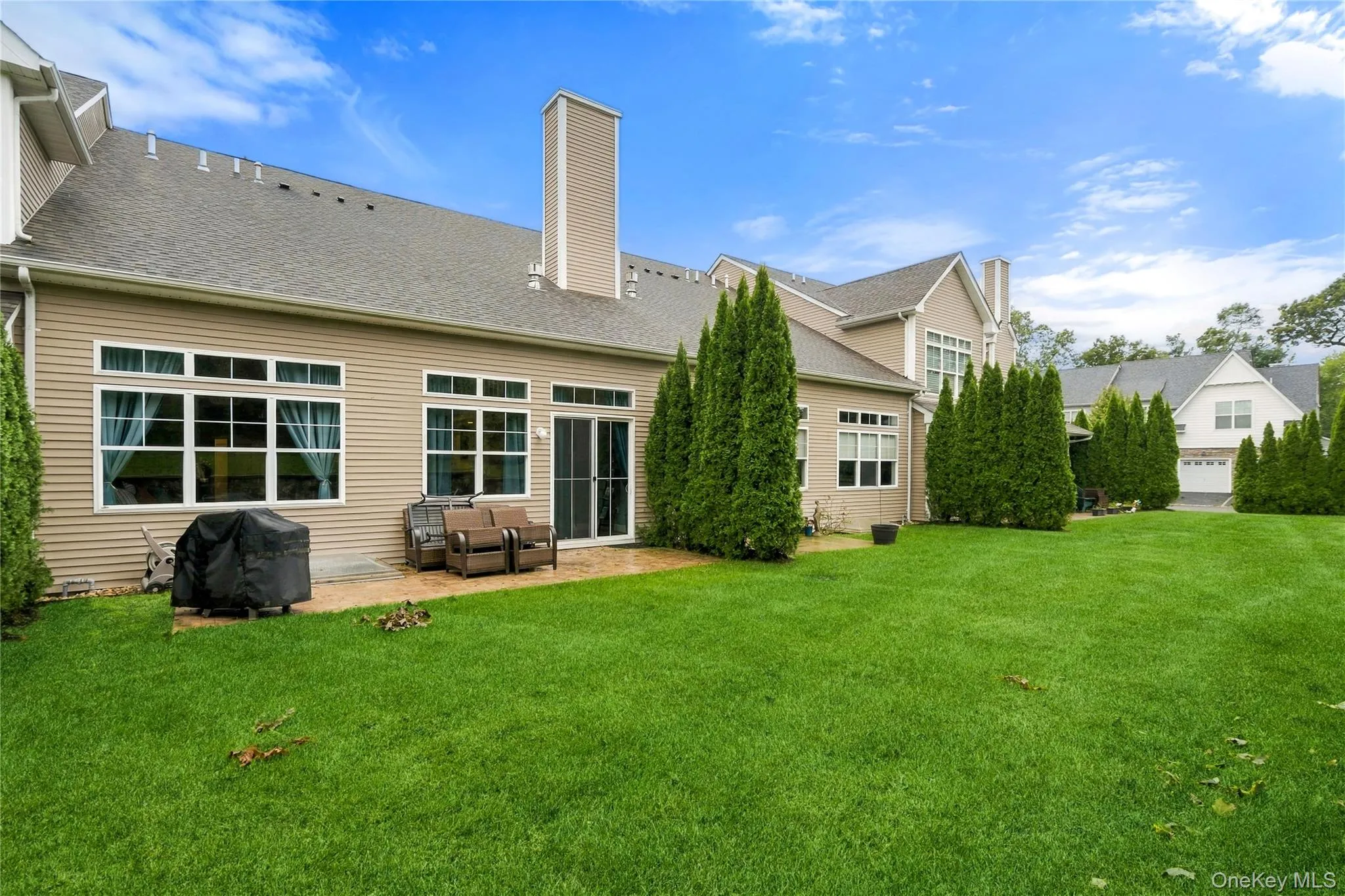 11 Silver Spruce Way, Smithtown, NY, 2 Bedroom Bedrooms, 9 Room Rooms,2 BathroomBathrooms,Residential Lease,For Rent,Silver Spruce,0,1054018 11 Silver Spruce Way, Smithtown, NY, 2 Bedroom Bedrooms, 9 Room Rooms,2 BathroomBathrooms,Residential Lease,For Rent,Silver Spruce,0,1054018