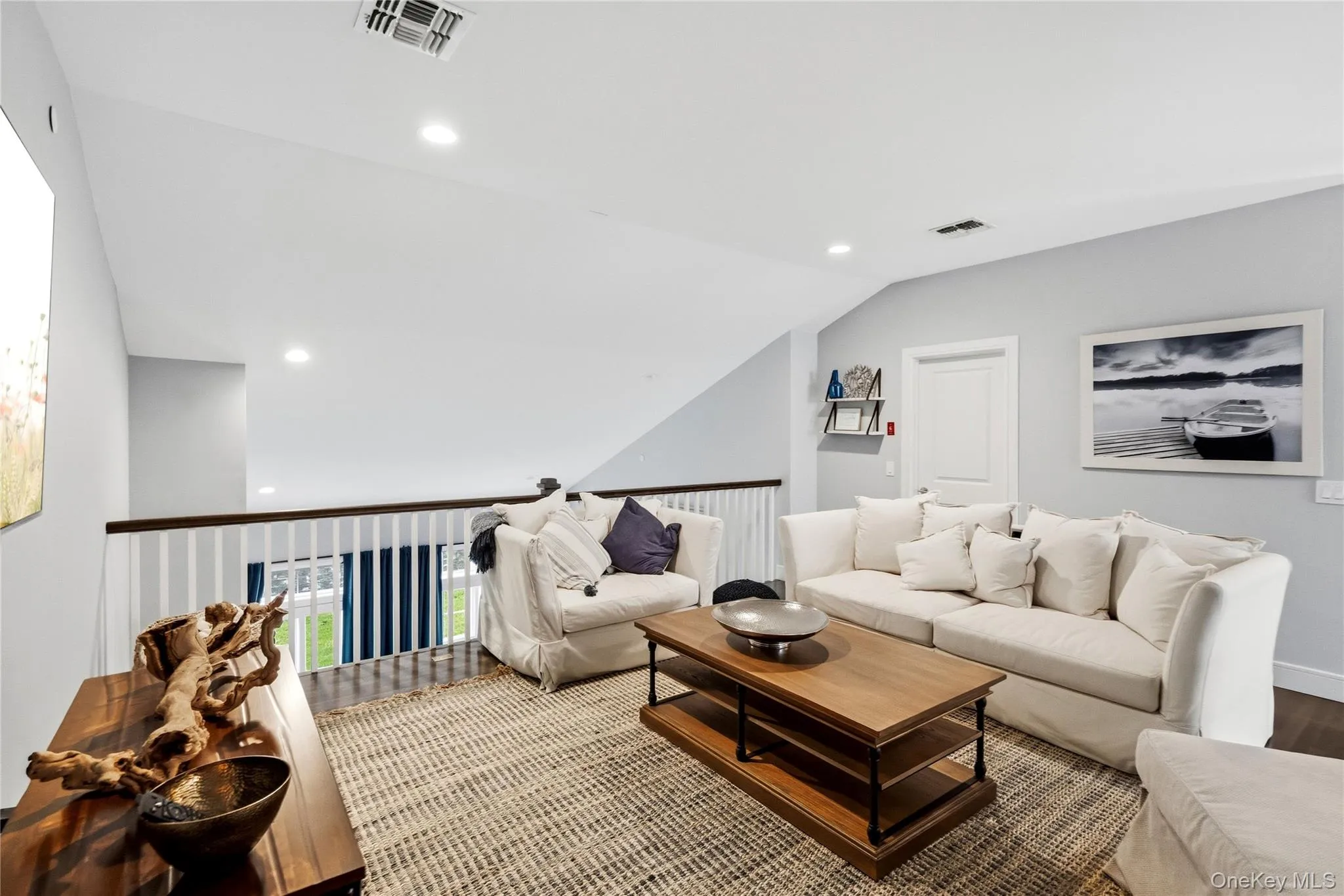 11 Silver Spruce Way, Smithtown, NY, 2 Bedroom Bedrooms, 9 Room Rooms,2 BathroomBathrooms,Residential Lease,For Rent,Silver Spruce,0,1054018 11 Silver Spruce Way, Smithtown, NY, 2 Bedroom Bedrooms, 9 Room Rooms,2 BathroomBathrooms,Residential Lease,For Rent,Silver Spruce,0,1054018