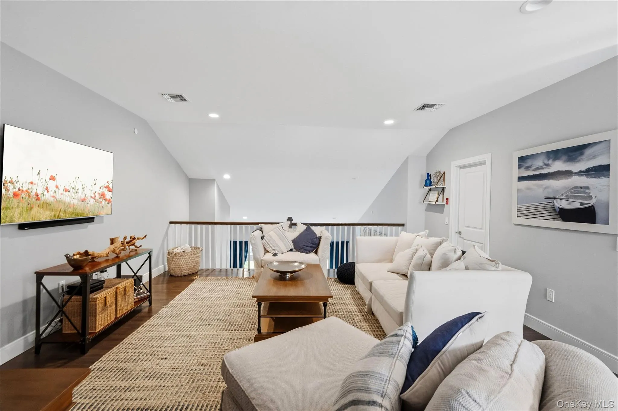 11 Silver Spruce Way, Smithtown, NY, 2 Bedroom Bedrooms, 9 Room Rooms,2 BathroomBathrooms,Residential Lease,For Rent,Silver Spruce,0,1054018 11 Silver Spruce Way, Smithtown, NY, 2 Bedroom Bedrooms, 9 Room Rooms,2 BathroomBathrooms,Residential Lease,For Rent,Silver Spruce,0,1054018