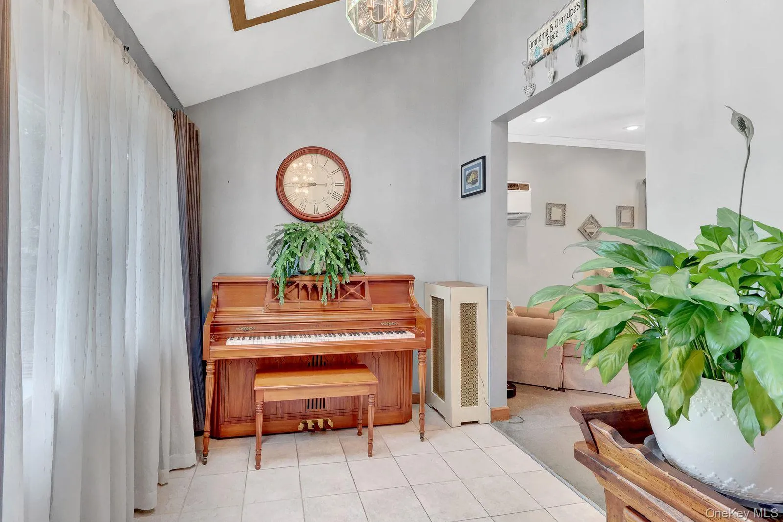 8787 254th Street, New York, NY, 3 Bedrooms Bedrooms, 8 Rooms Rooms,2 BathroomsBathrooms,Residential,For Rent,254th,0,1054019 8787 254th Street, New York, NY, 3 Bedrooms Bedrooms, 8 Rooms Rooms,2 BathroomsBathrooms,Residential,For Rent,254th,0,1054019