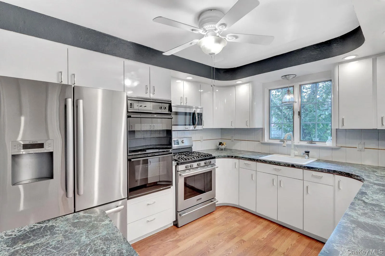 8787 254th Street, New York, NY, 3 Bedrooms Bedrooms, 8 Rooms Rooms,2 BathroomsBathrooms,Residential,For Rent,254th,0,1054019 8787 254th Street, New York, NY, 3 Bedrooms Bedrooms, 8 Rooms Rooms,2 BathroomsBathrooms,Residential,For Rent,254th,0,1054019