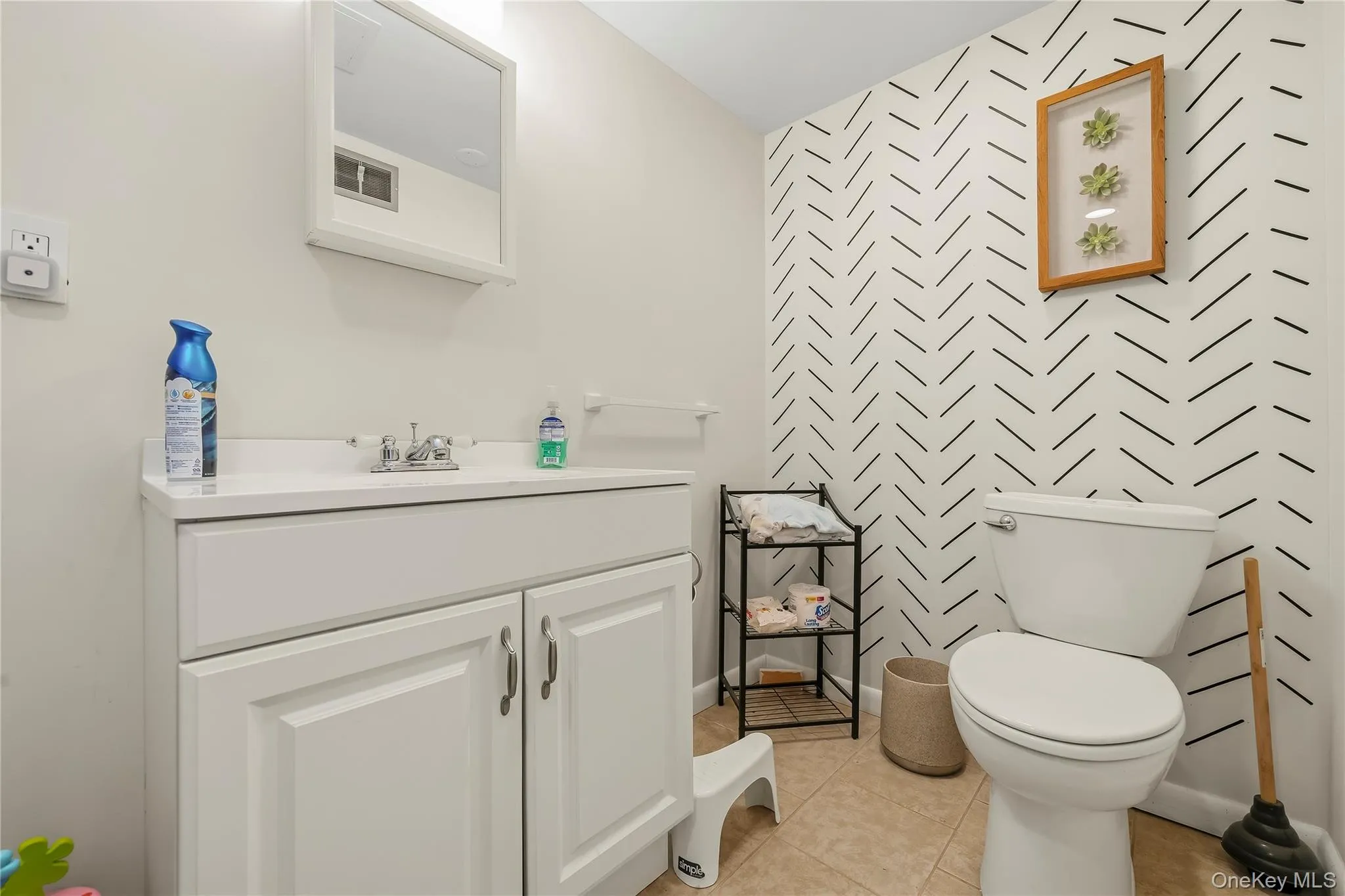 2 Garden Terrace, Goshen, NY, 3 Bedrooms Bedrooms, 11 Rooms Rooms,2 BathroomsBathrooms,Residential,For Rent,Garden,0,1054023 2 Garden Terrace, Goshen, NY, 3 Bedrooms Bedrooms, 11 Rooms Rooms,2 BathroomsBathrooms,Residential,For Rent,Garden,0,1054023