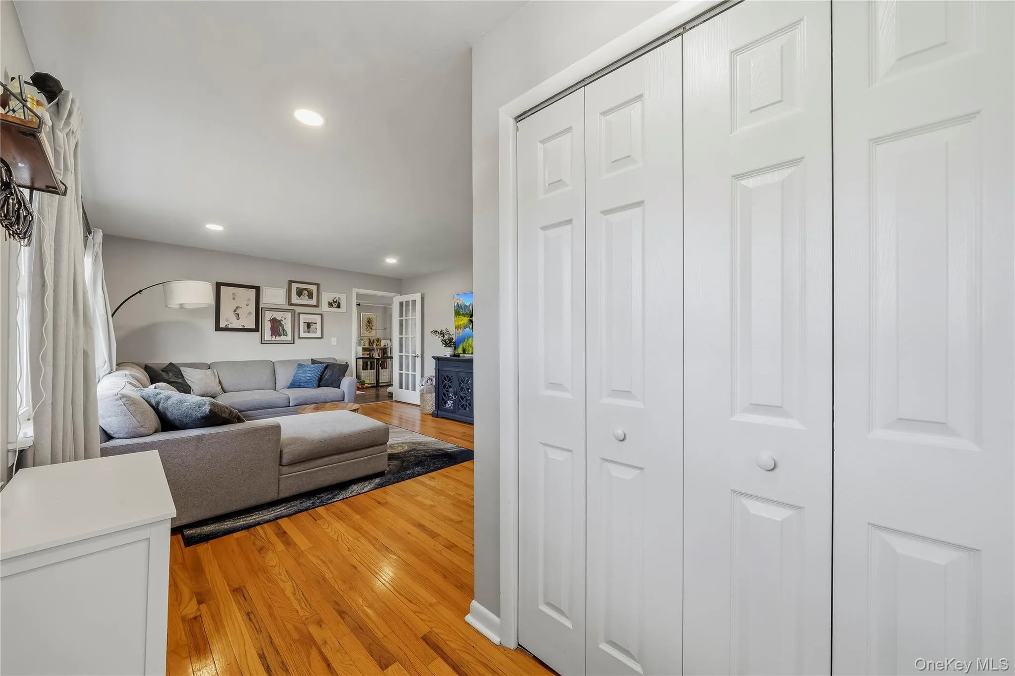 2 Garden Terrace, Goshen, NY, 3 Bedrooms Bedrooms, 11 Rooms Rooms,2 BathroomsBathrooms,Residential,For Rent,Garden,0,1054023 2 Garden Terrace, Goshen, NY, 3 Bedrooms Bedrooms, 11 Rooms Rooms,2 BathroomsBathrooms,Residential,For Rent,Garden,0,1054023