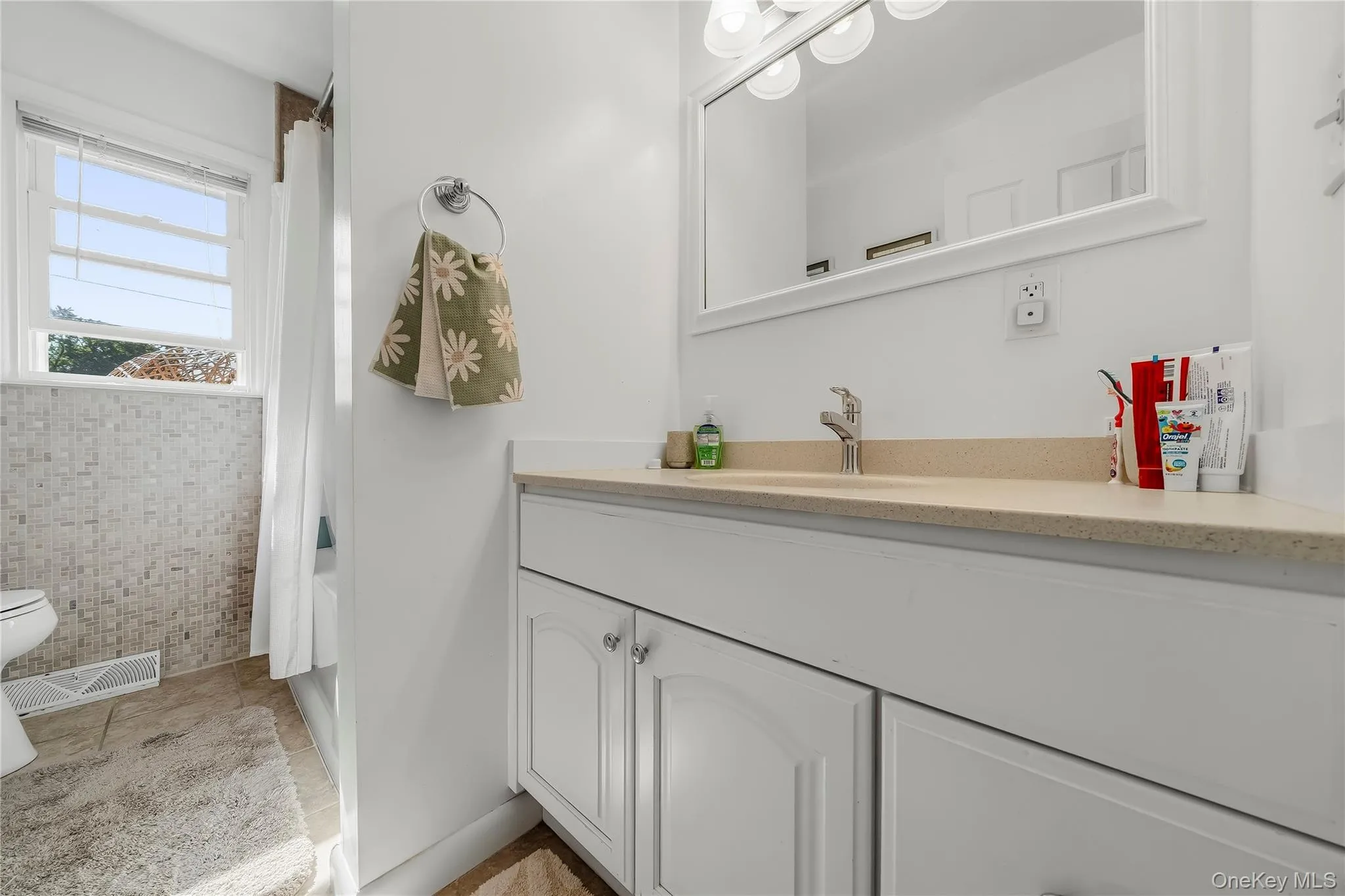 2 Garden Terrace, Goshen, NY, 3 Bedrooms Bedrooms, 11 Rooms Rooms,2 BathroomsBathrooms,Residential,For Rent,Garden,0,1054023 2 Garden Terrace, Goshen, NY, 3 Bedrooms Bedrooms, 11 Rooms Rooms,2 BathroomsBathrooms,Residential,For Rent,Garden,0,1054023