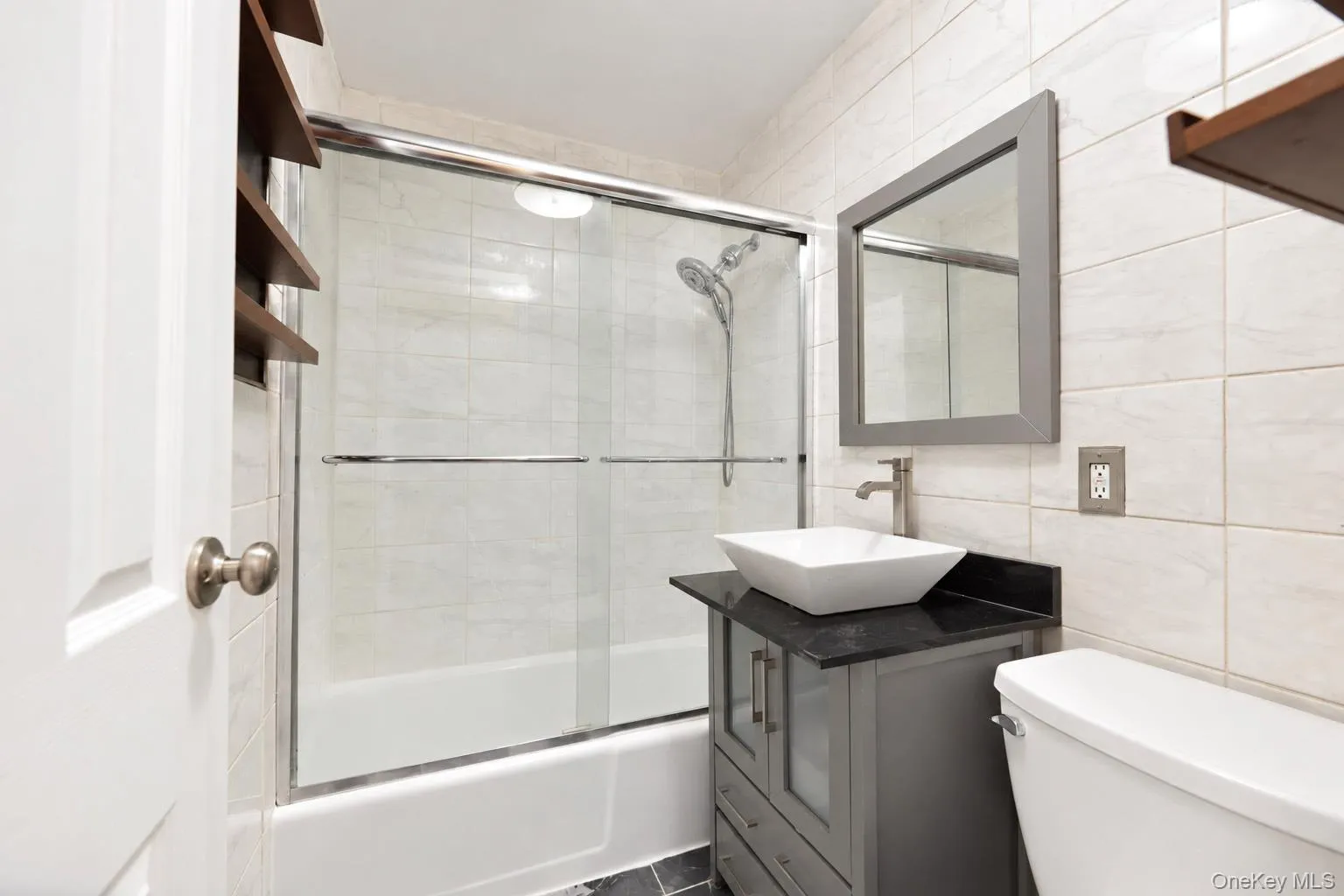 1155 Warburton Avenue, Yonkers, NY, 1 Bedroom Bedrooms, 4 Rooms Rooms,1 BathroomBathrooms,Residential,For Rent,Warburton,0,1054030 1155 Warburton Avenue, Yonkers, NY, 1 Bedroom Bedrooms, 4 Rooms Rooms,1 BathroomBathrooms,Residential,For Rent,Warburton,0,1054030