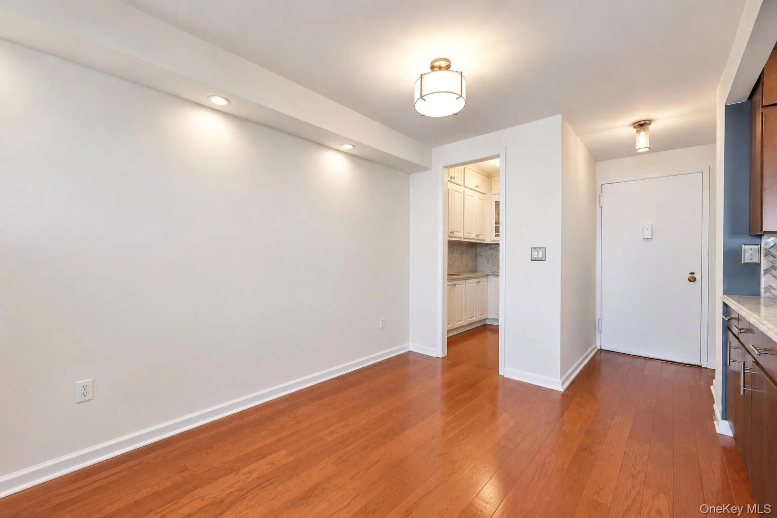 *Virtually Cleared* Dining Area *Virtually Cleared* Dining Area